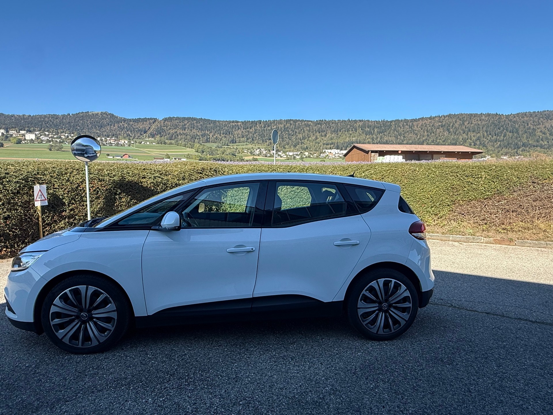 RENAULT Scénic 1.3 16V Turbo Life-image-1