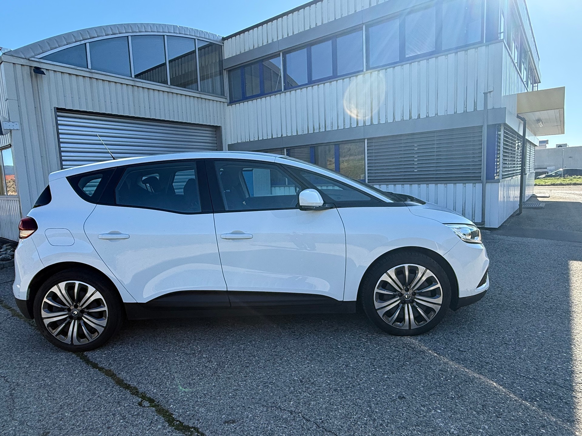 RENAULT Scénic 1.3 16V Turbo Life-image-0