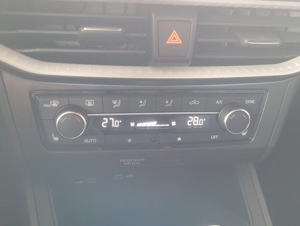 SEAT Ibiza 1.0 EcoTSI FR DSG *inkl Garantie + Top Ausstattung*-image-13