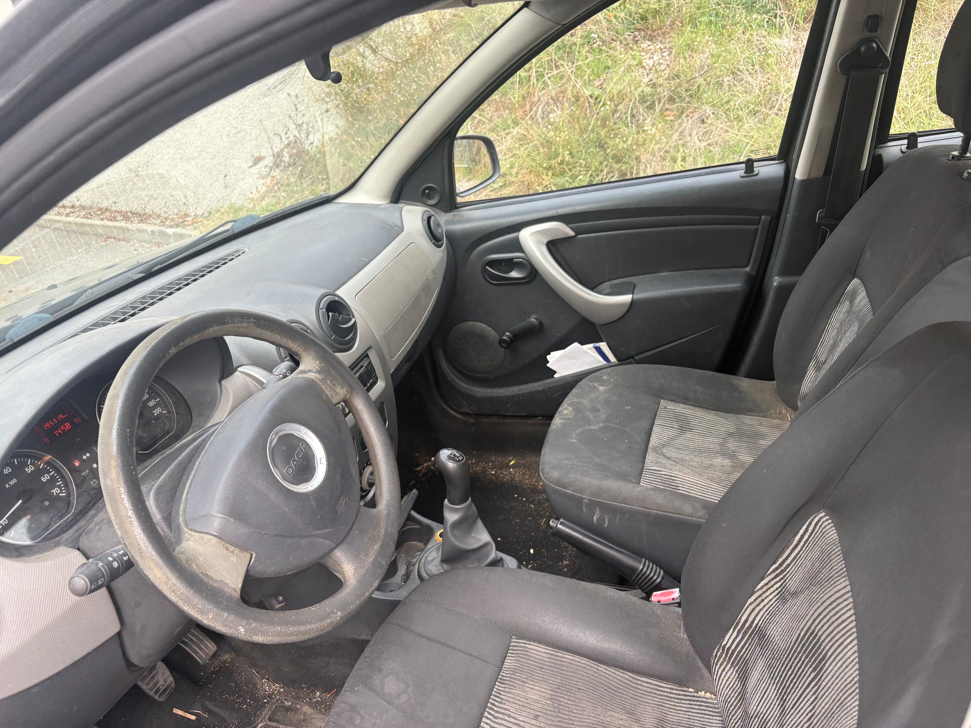 DACIA Sandero 1.2 Ambiance-image-4