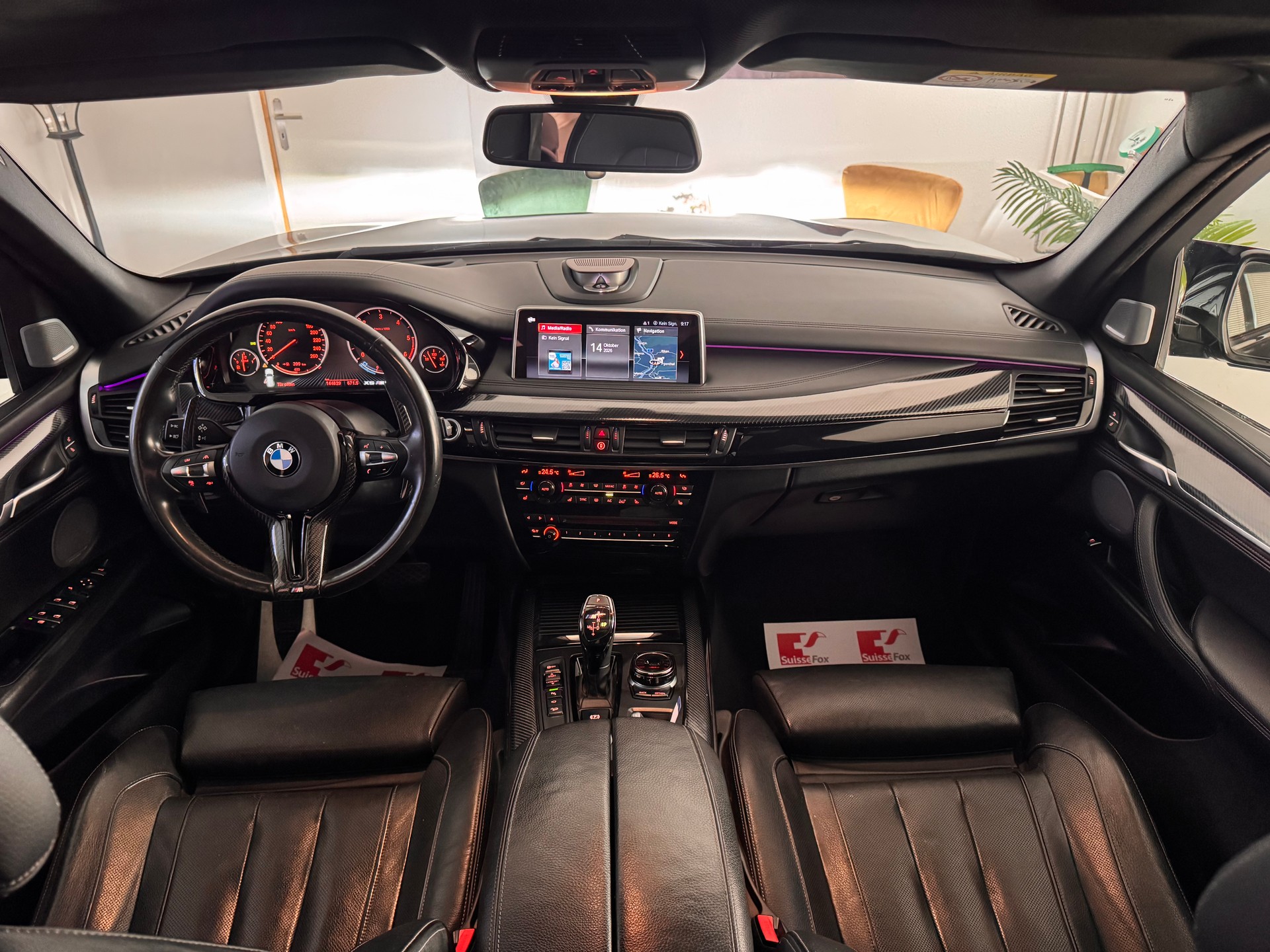 BMW X5 xDrive M50d Steptronic*CH-Fahrzeug*Panoramadach*AHK elektrisch *-image-6