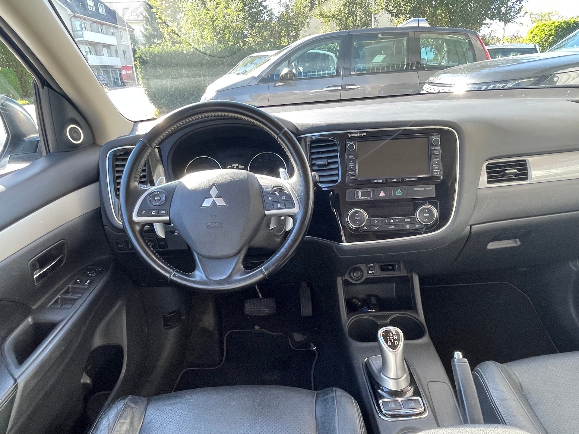MITSUBISHI Outlander 2.0 PHEV Intense-image-3