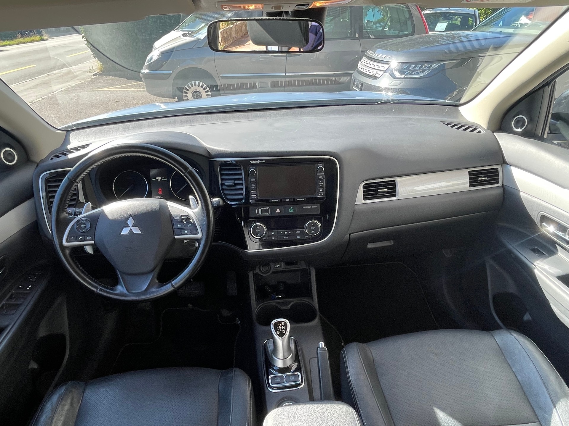 MITSUBISHI Outlander 2.0 PHEV Intense-image-4