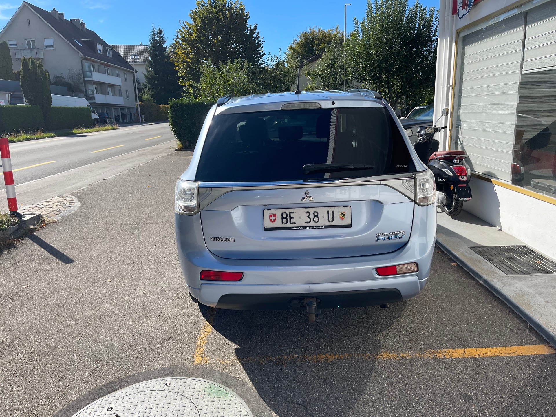 MITSUBISHI Outlander 2.0 PHEV Intense-image-9