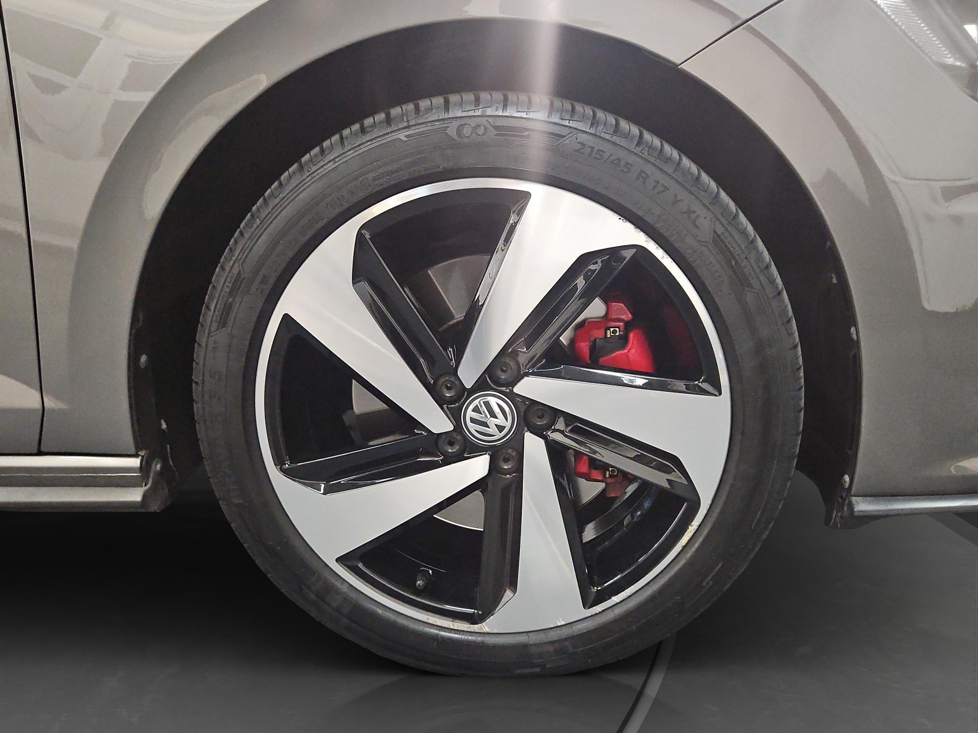 VW Polo 2.0 TSI GTI DSG-image-17