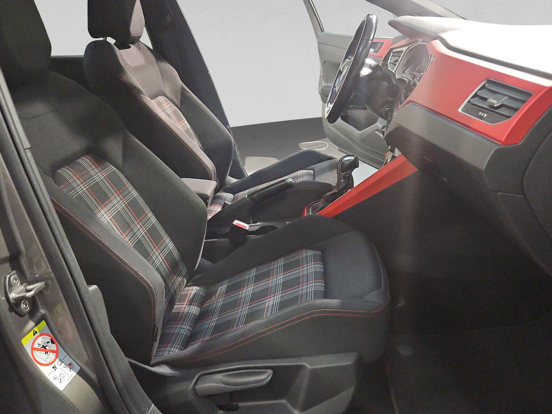 VW Polo 2.0 TSI GTI DSG-image-16