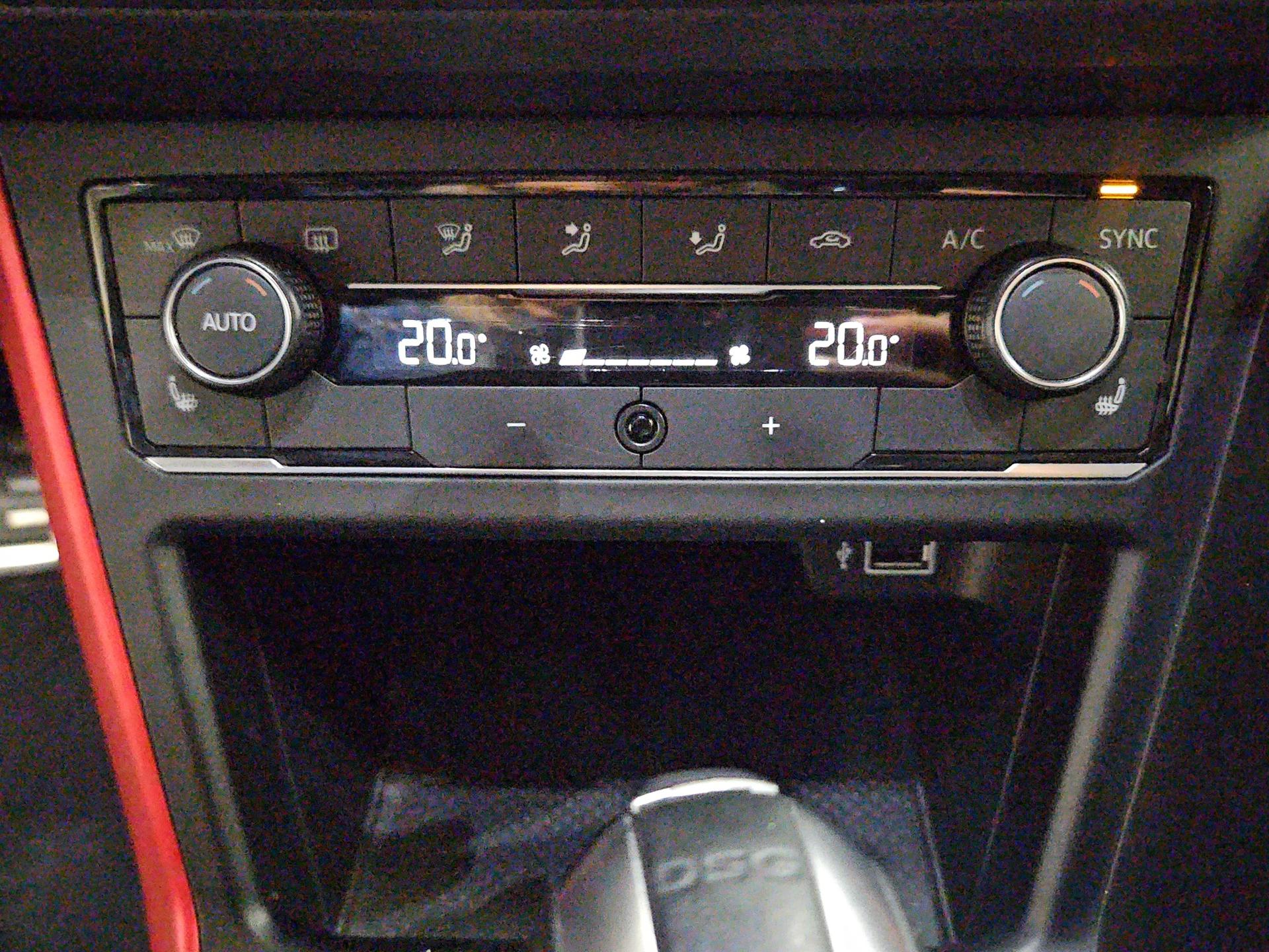 VW Polo 2.0 TSI GTI DSG-image-21