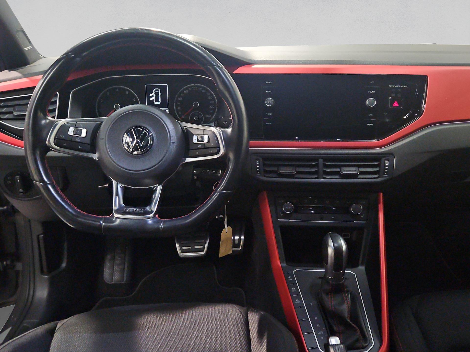 VW Polo 2.0 TSI GTI DSG-image-13