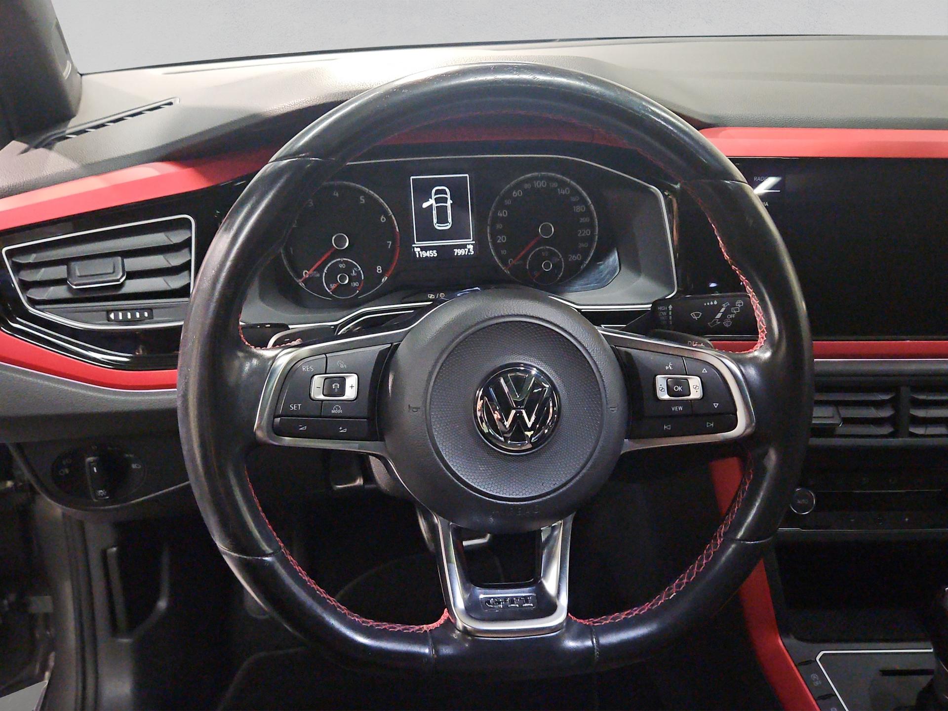 VW Polo 2.0 TSI GTI DSG-image-9