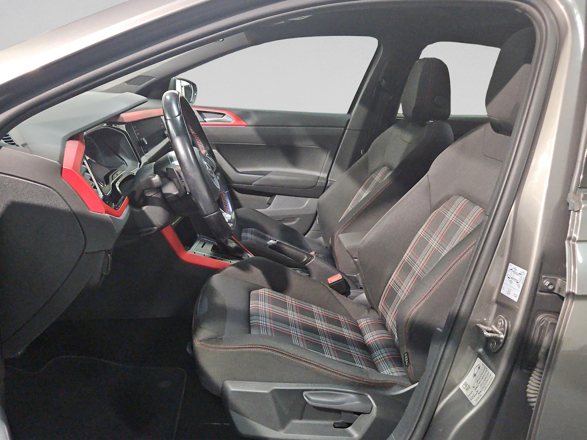 VW Polo 2.0 TSI GTI DSG-image-8