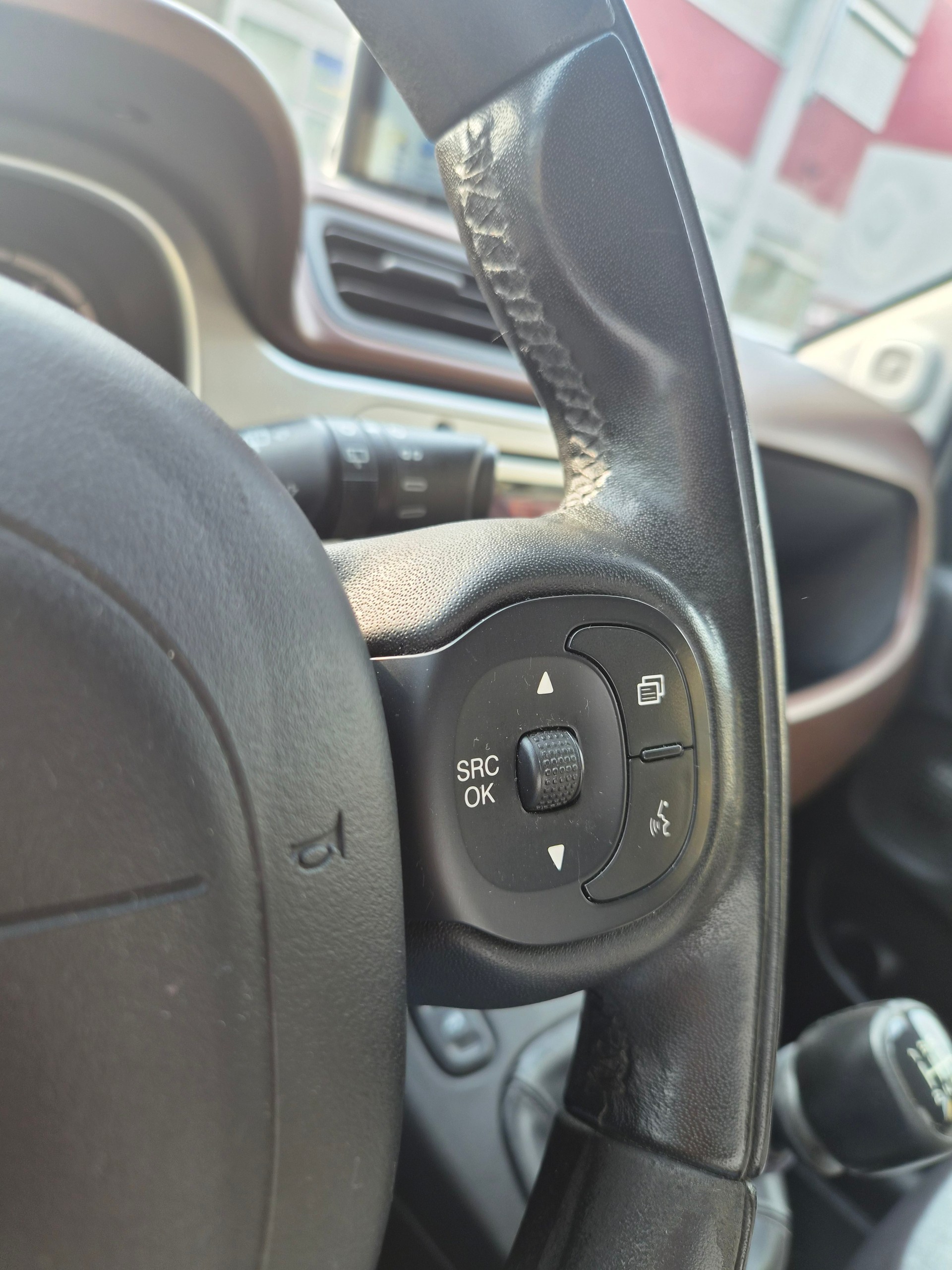 FIAT Panda 0.9 Twinair Turbo Cross 4x4-image-10