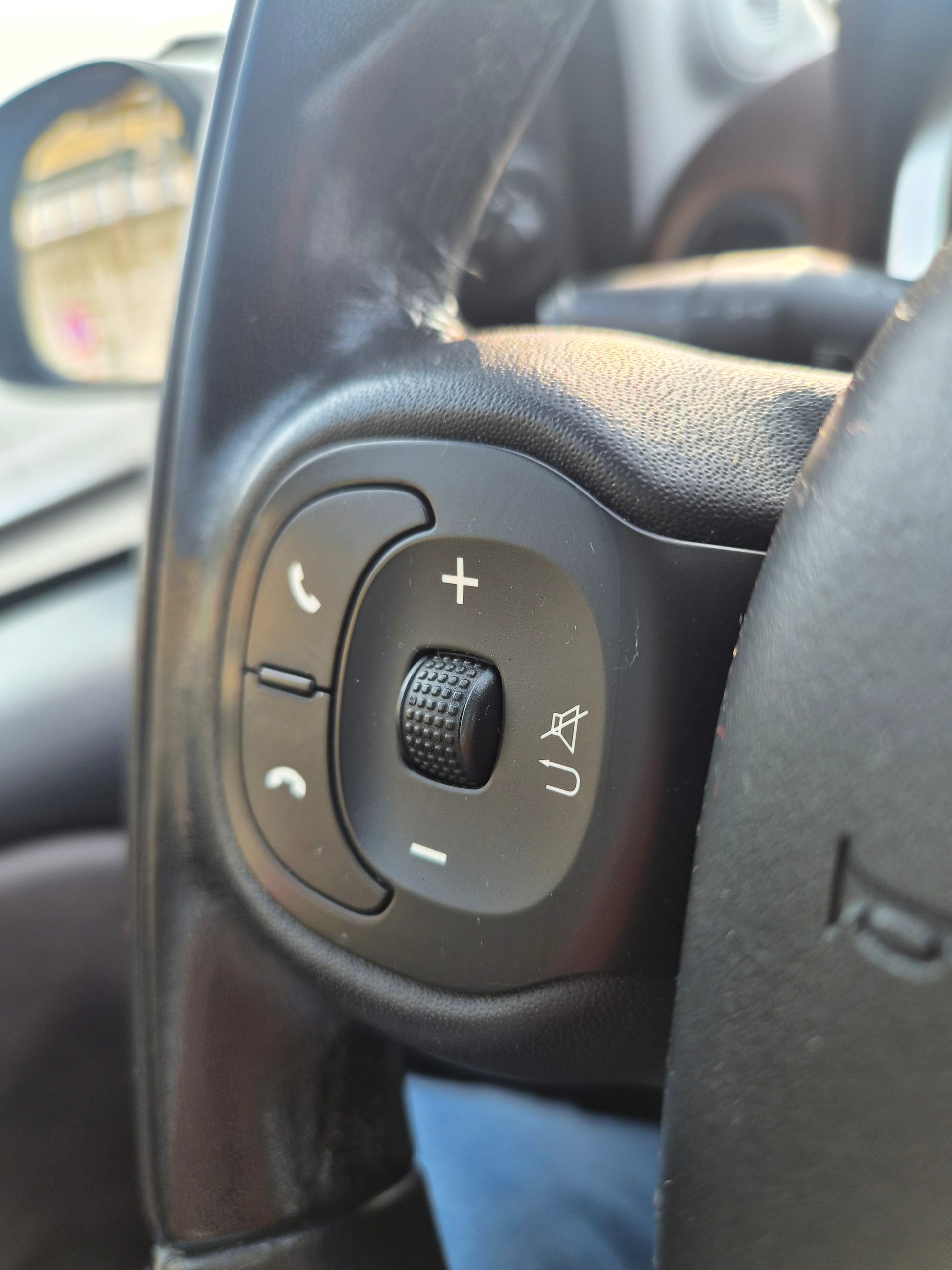 FIAT Panda 0.9 Twinair Turbo Cross 4x4-image-11