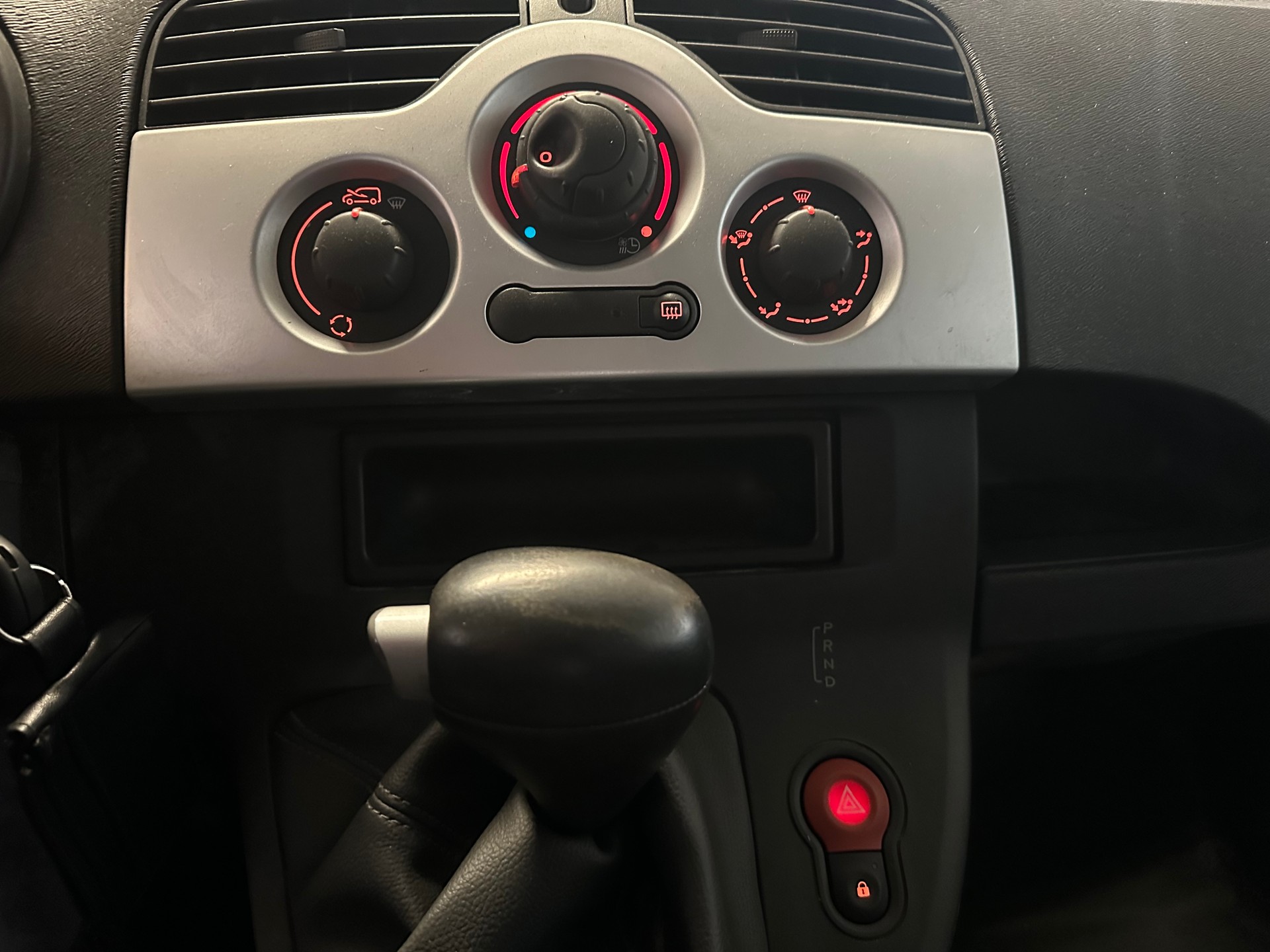 RENAULT Kangoo Z.E.-image-10