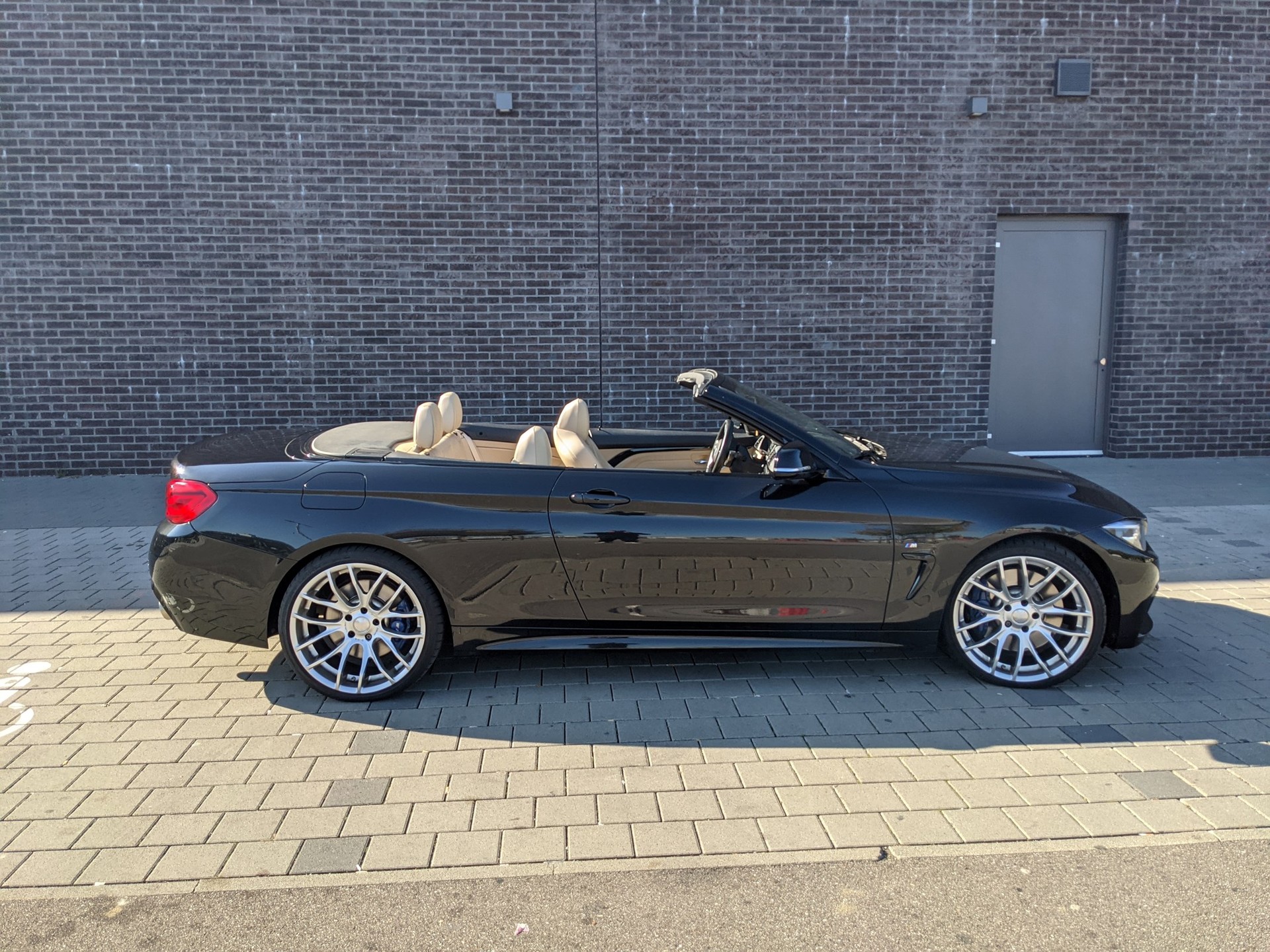 BMW 440i Cabriolet M Sport Steptronic-image-0