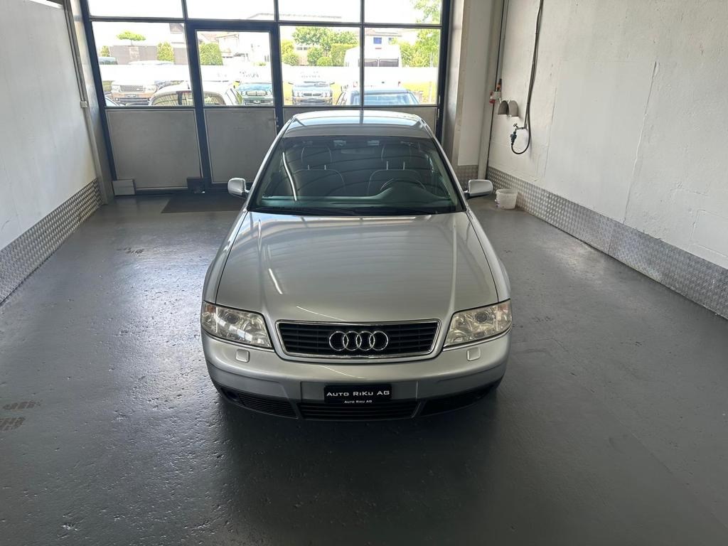 AUDI A6 2.4 Ambiente-image-2