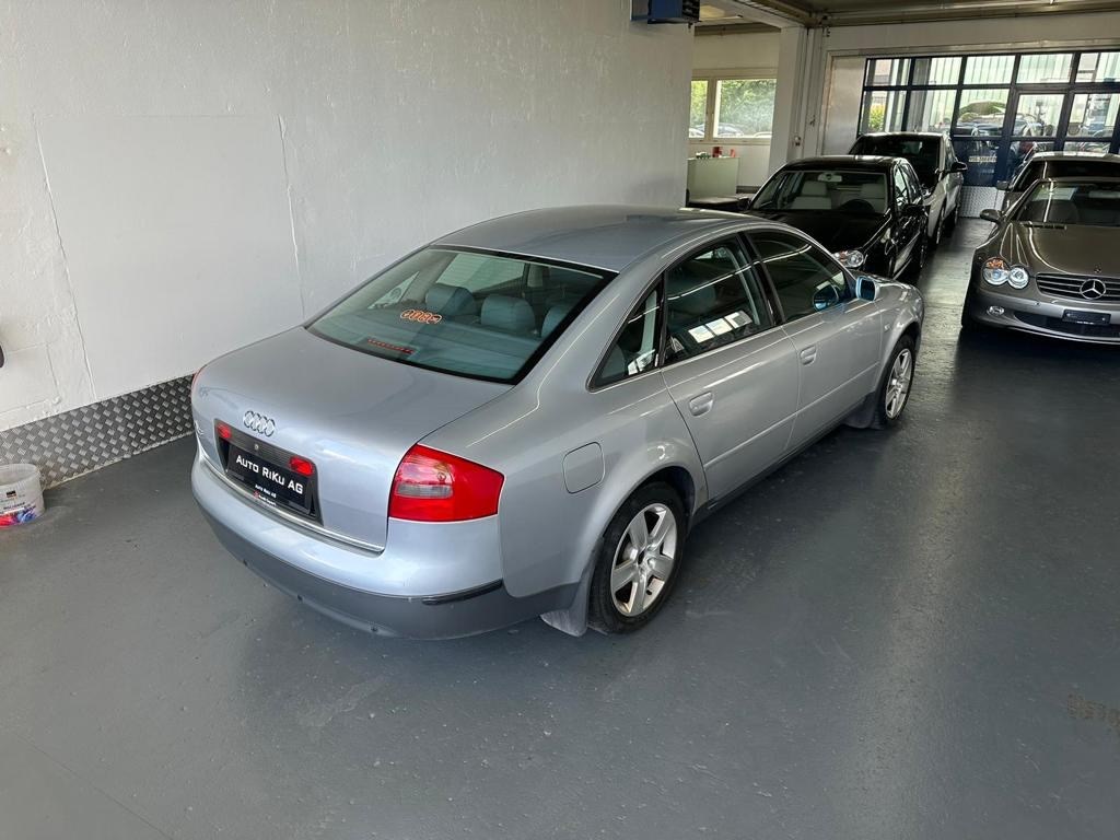 AUDI A6 2.4 Ambiente-image-6