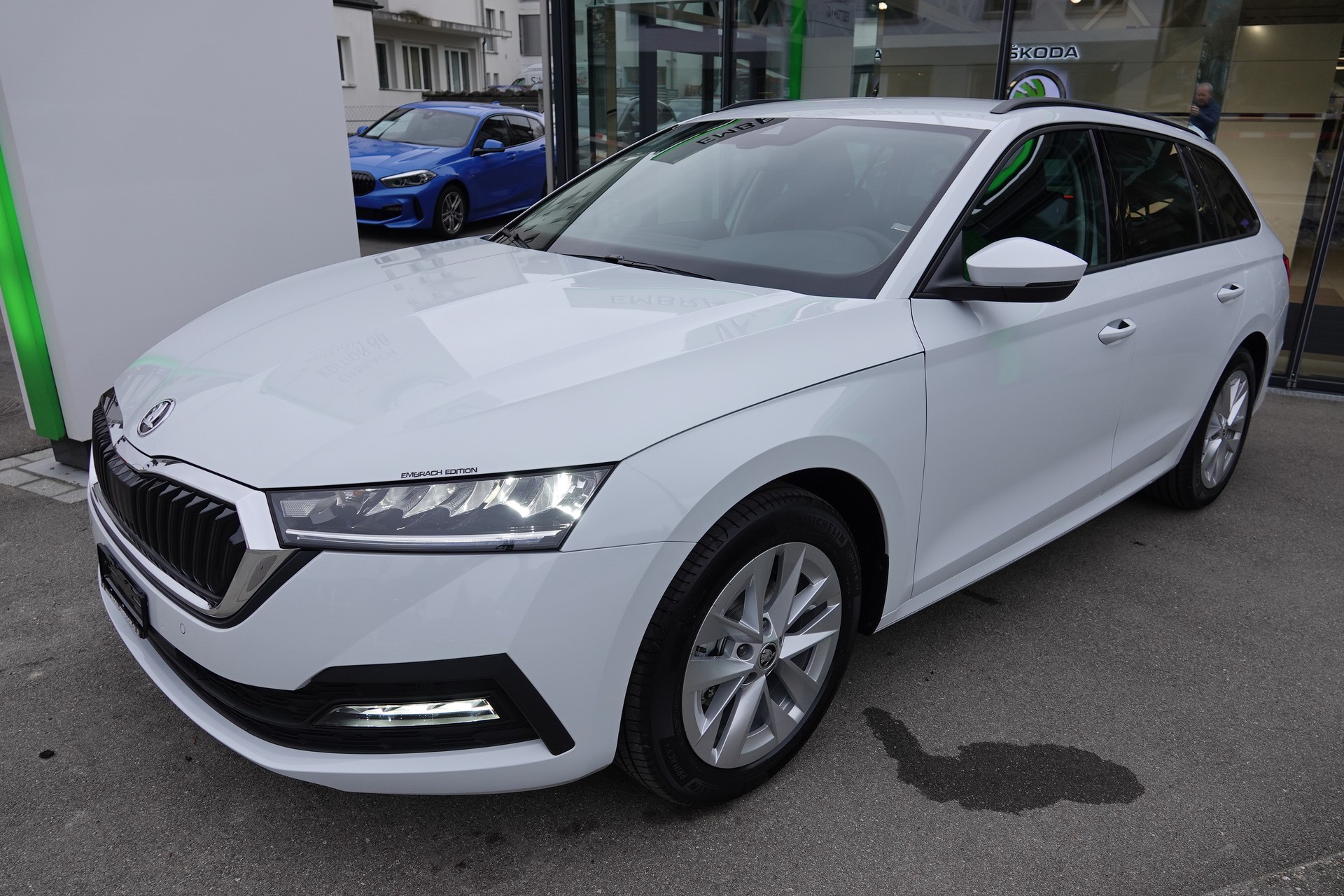 SKODA Octavia 1.0 mHEV Ambition-image-2