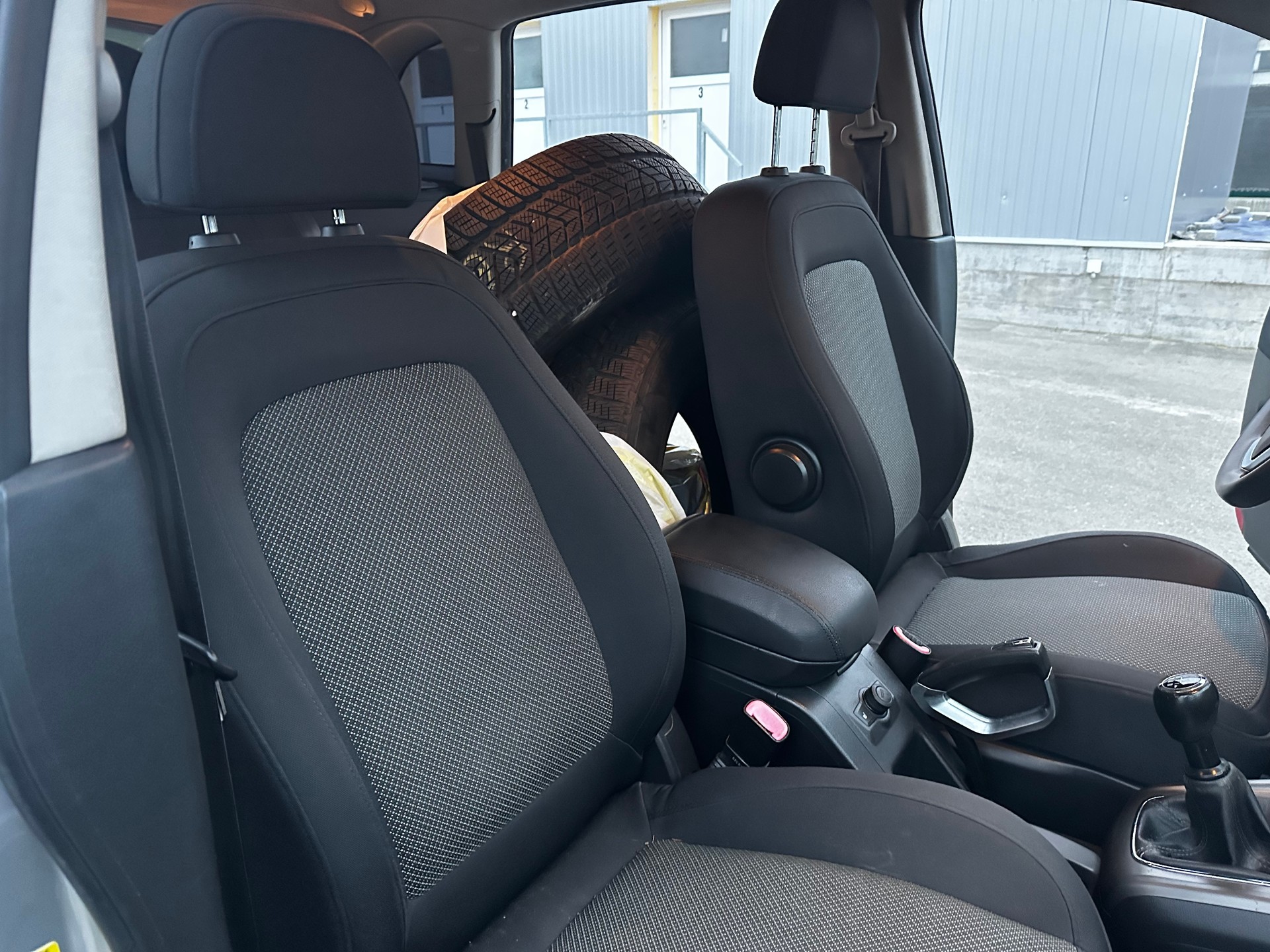 OPEL Antara 2.0 CDTi Enjoy 4WD-image-16