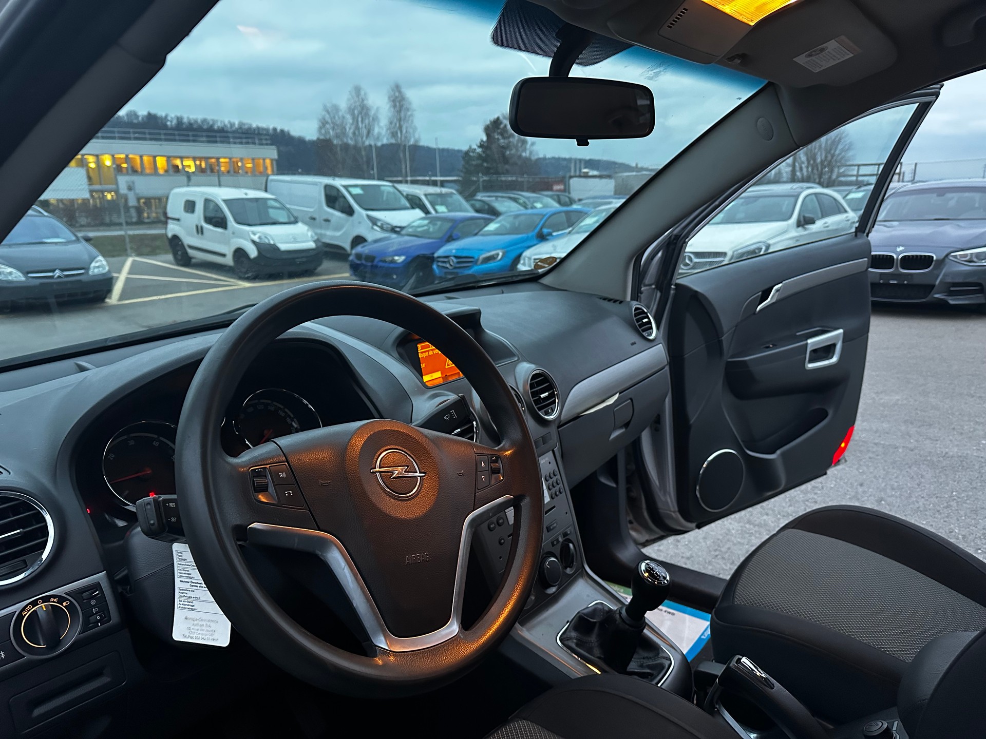 OPEL Antara 2.0 CDTi Enjoy 4WD-image-24