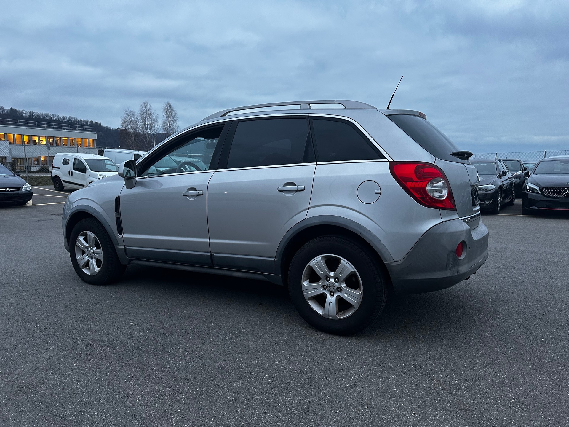 OPEL Antara 2.0 CDTi Enjoy 4WD-image-10