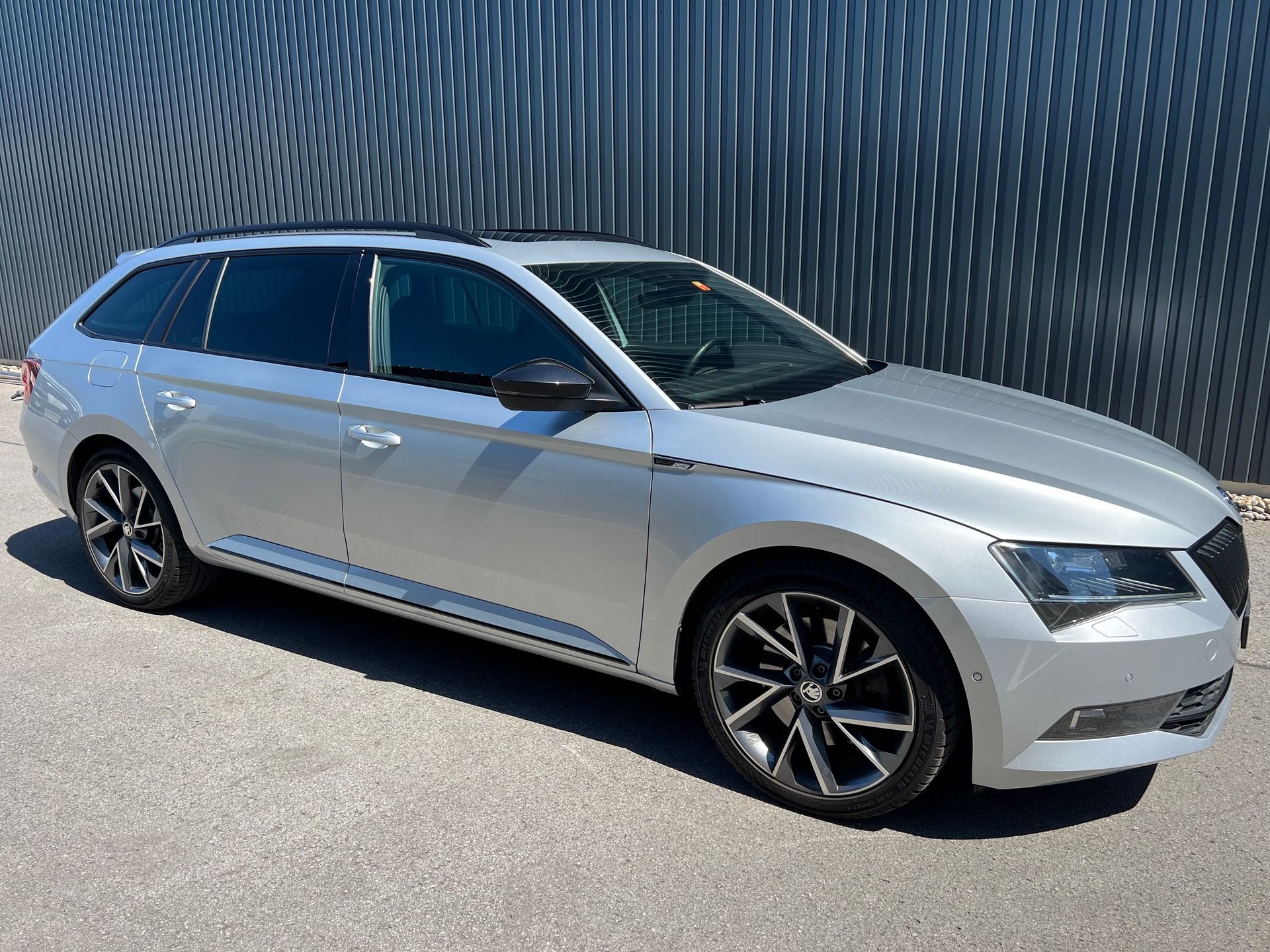 SKODA Superb Combi 2.0 TSI SportLine+ DSG 4x4