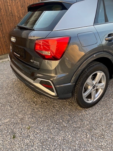 AUDI Q2 40 TFSI quattro S-tronic-image-2