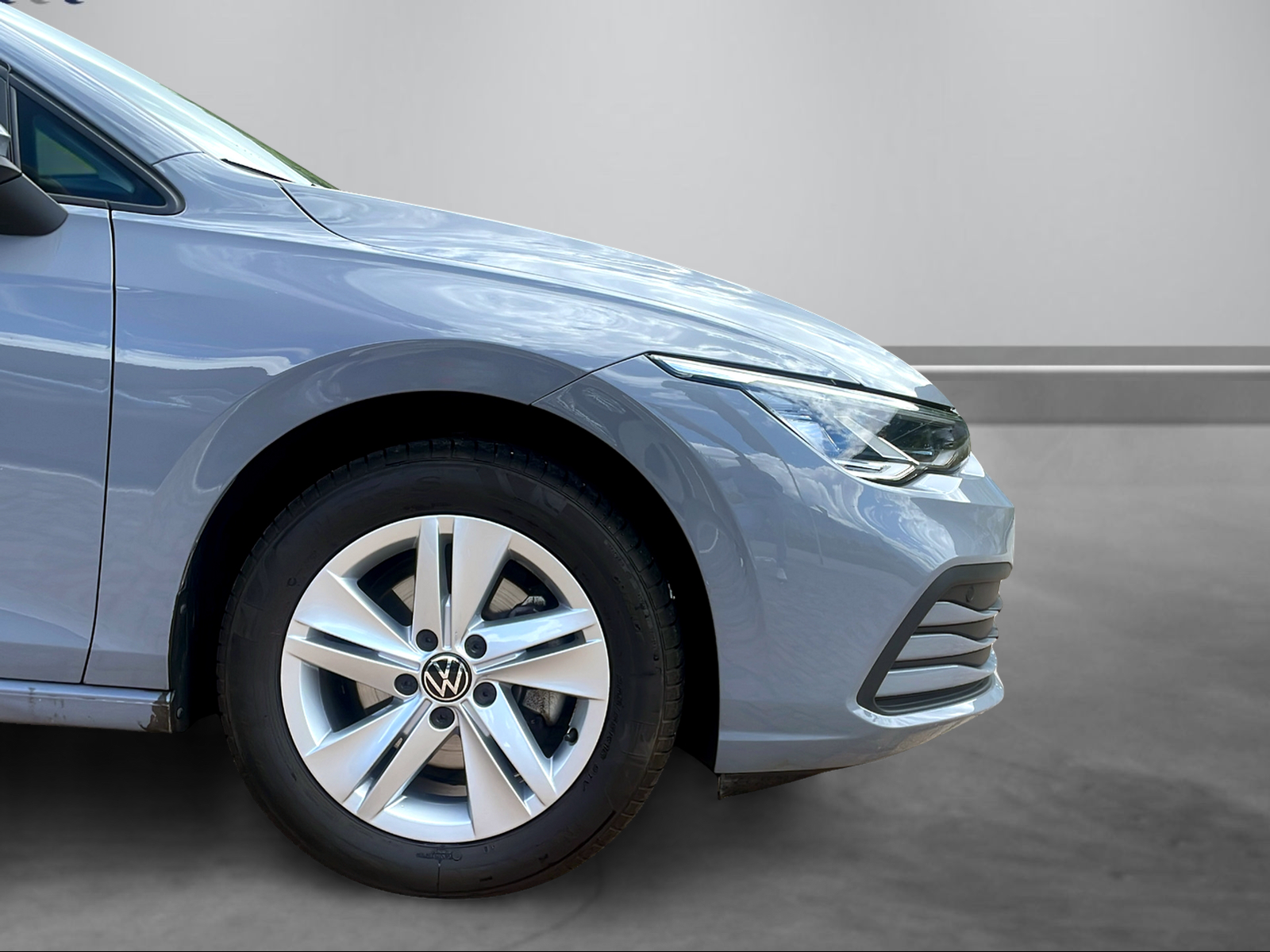 VW Golf Variant 1.0 eTSI mHEV Life DSG-image-10