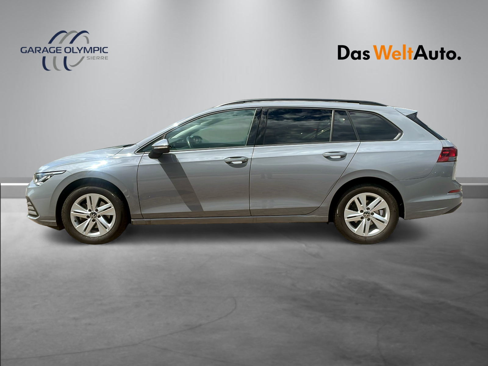 VW Golf Variant 1.0 eTSI mHEV Life DSG-image-2