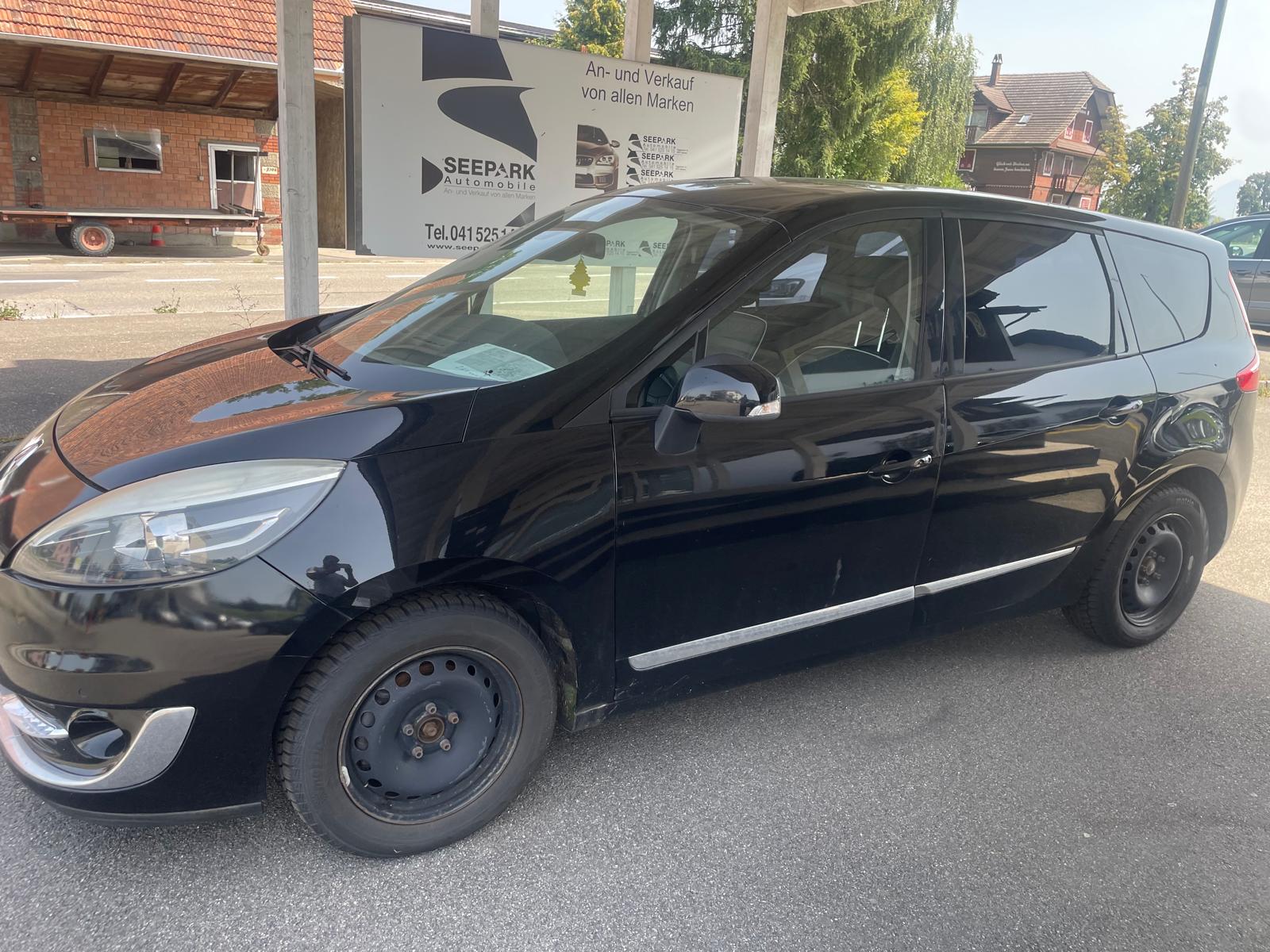 RENAULT Grand Scénic 1.6 dCi Bose-image-12