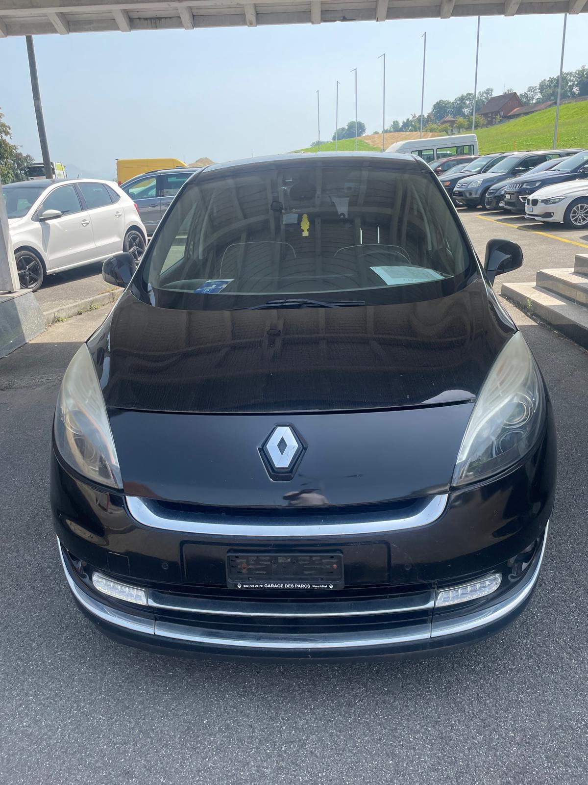 RENAULT Grand Scénic 1.6 dCi Bose-image-0