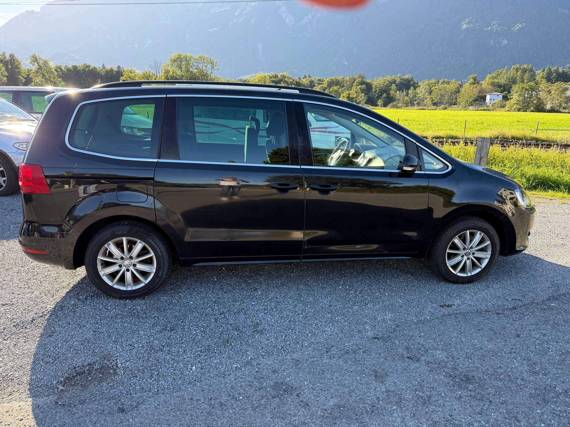 VW 2.0 D 4 Motion 7 Plätze-image-5