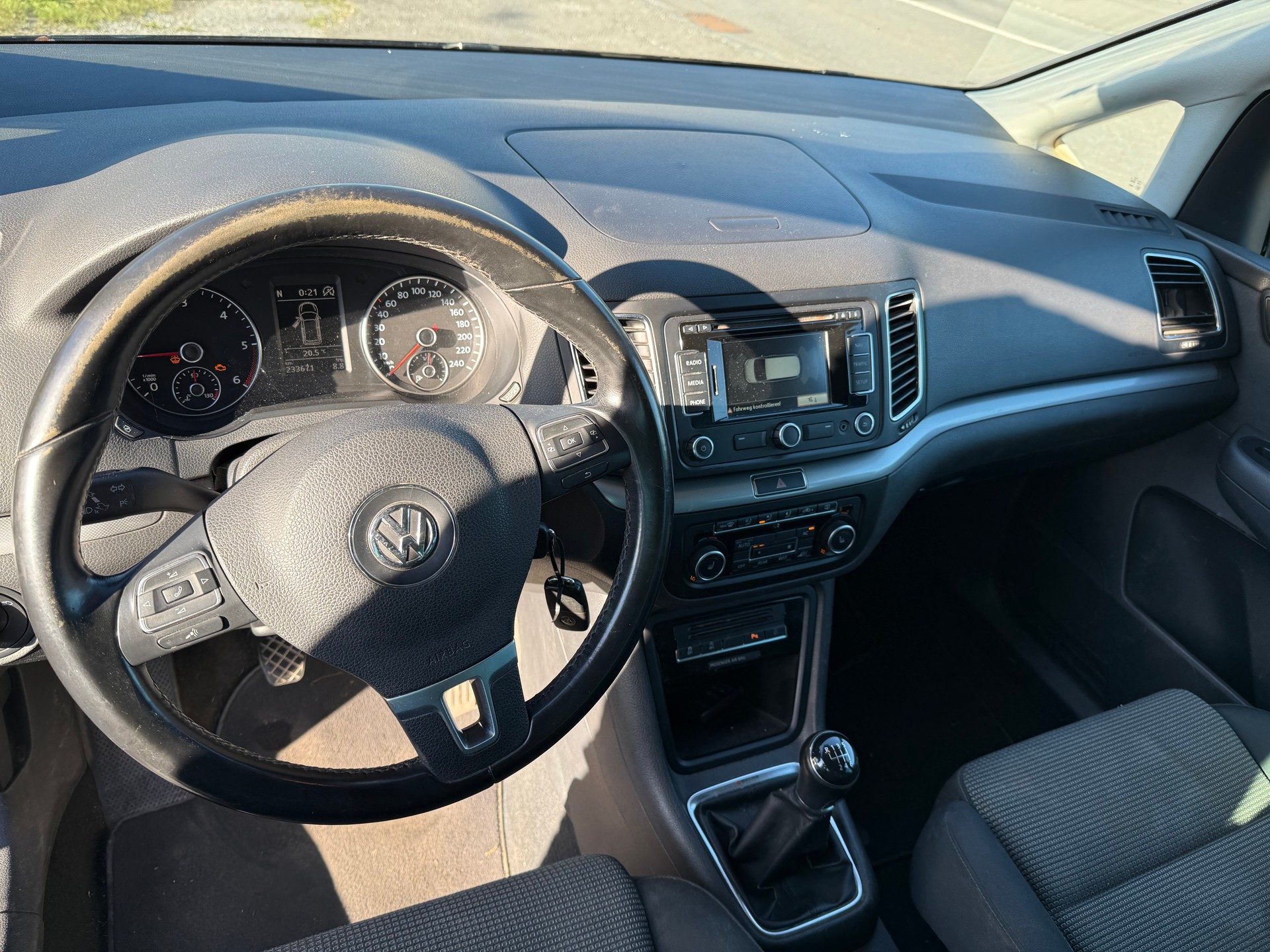 VW 2.0 D 4 Motion 7 Plätze-image-10