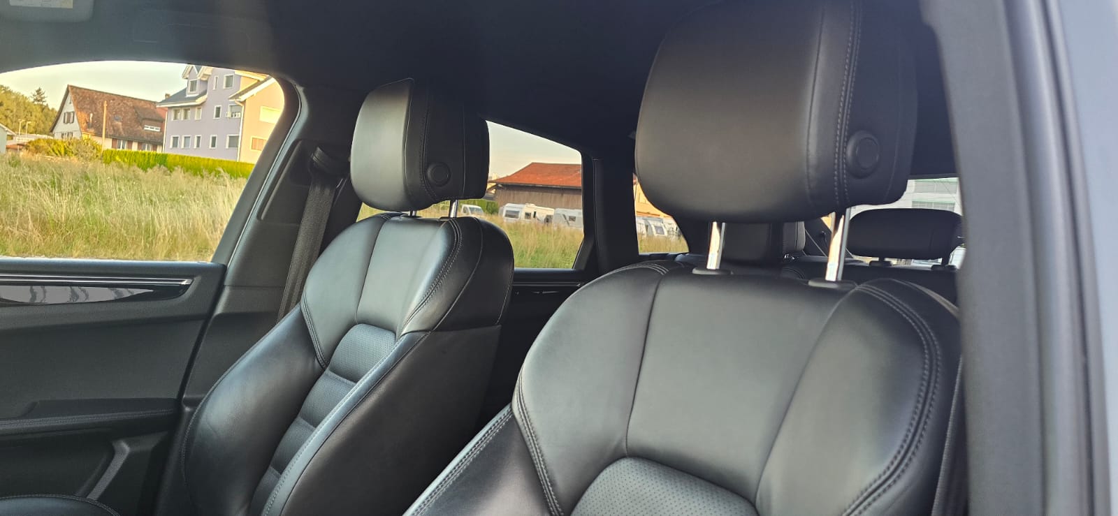 PORSCHE Macan S PDK-image-17