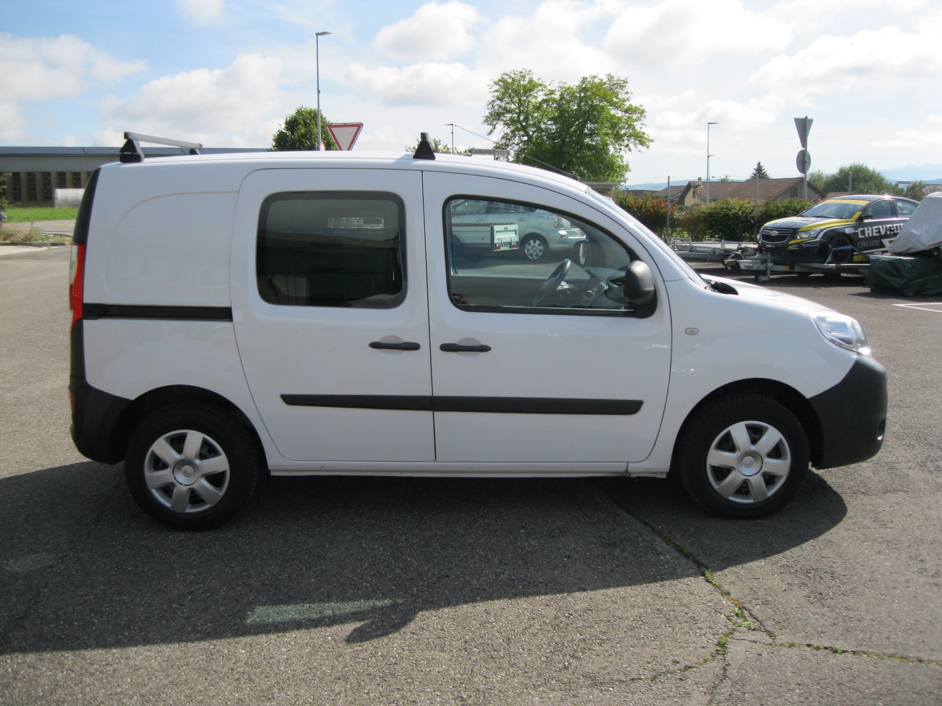 RENAULT Kangoo Medium 1,6i 105 Business-image-2