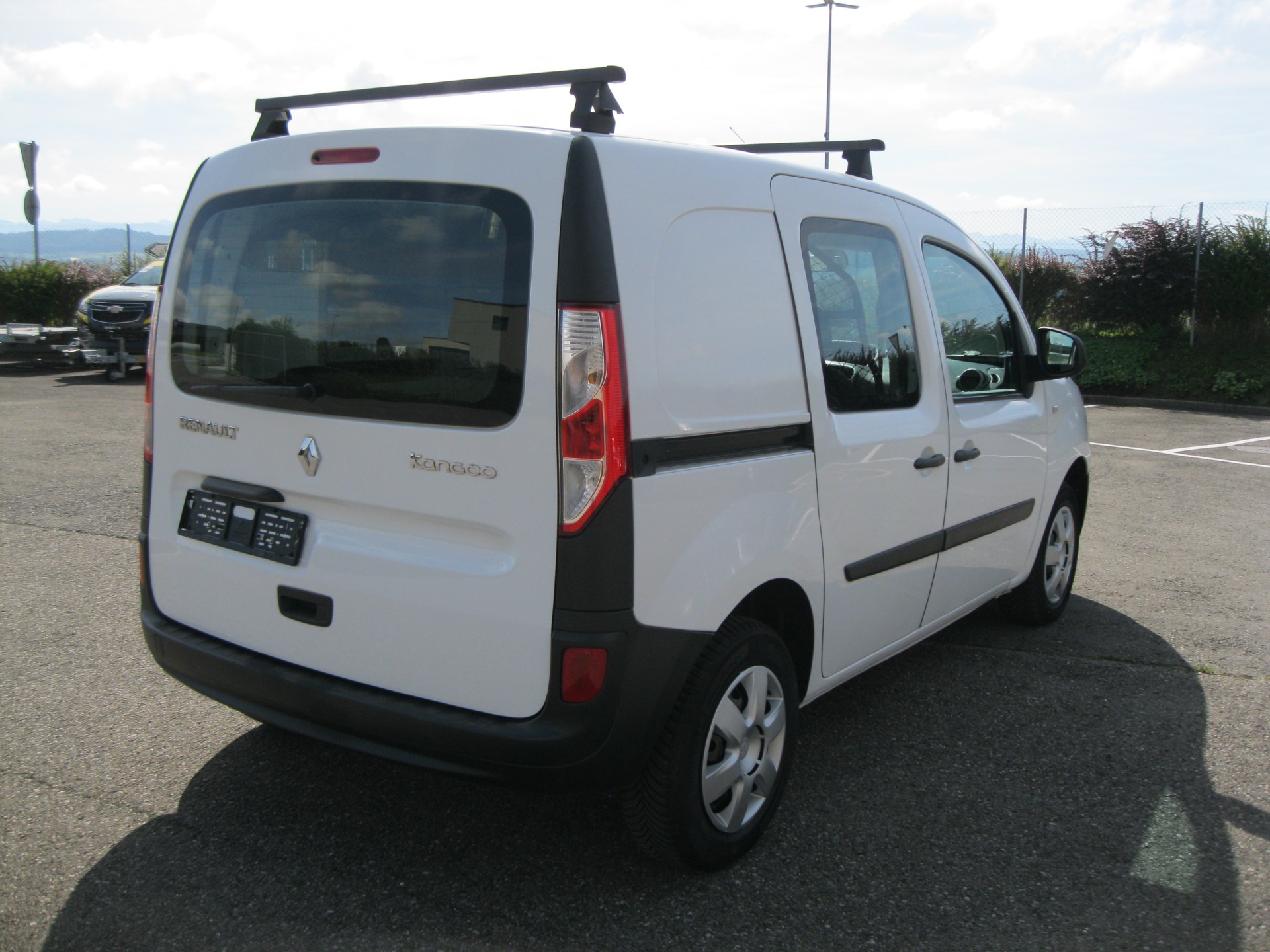 RENAULT Kangoo Medium 1,6i 105 Business-image-1