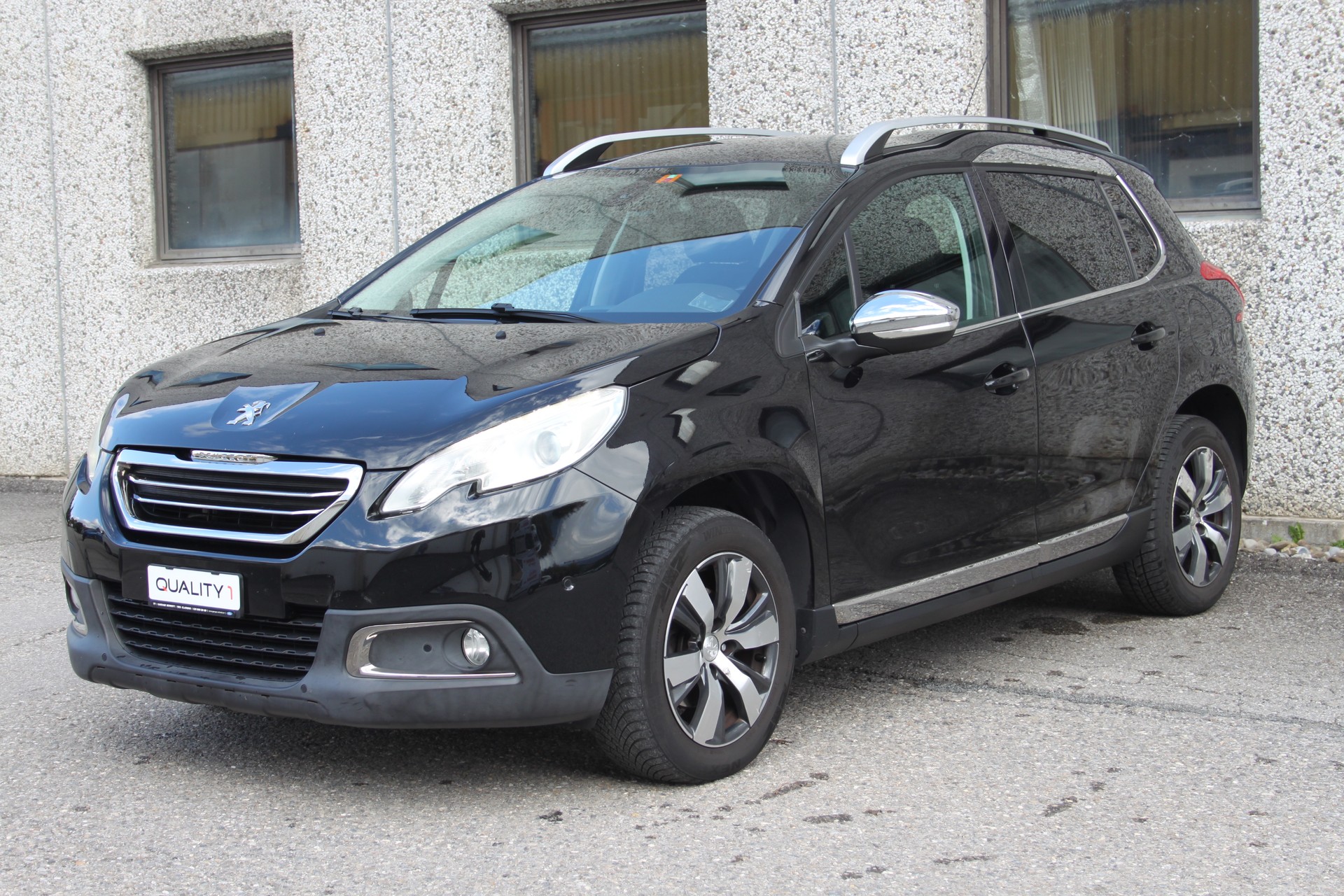 PEUGEOT 2008 1.2 PureTech Allure