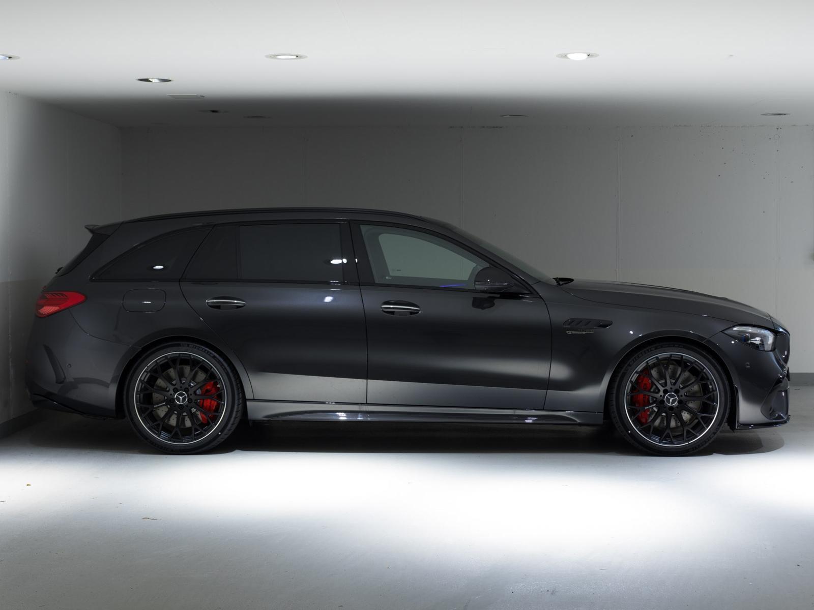MERCEDES-BENZ C 63 AMG S E Performance 4MATIC T-Modell-image-1