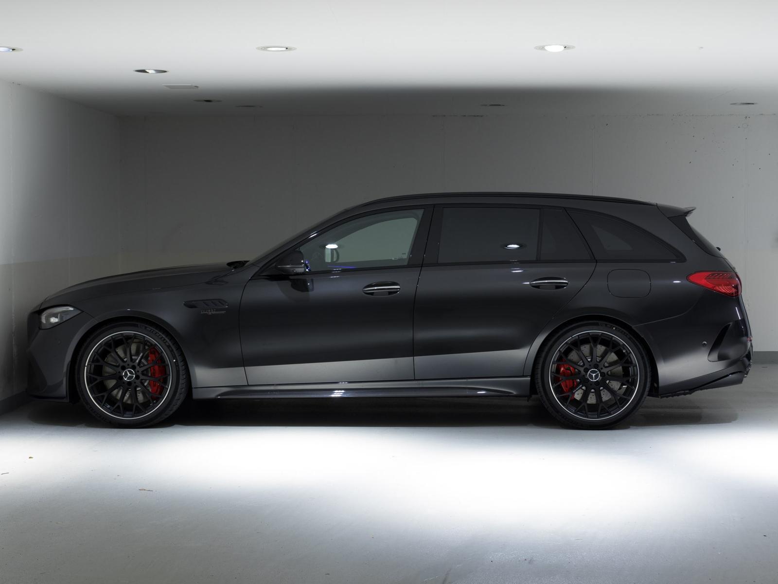 MERCEDES-BENZ C 63 AMG S E Performance 4MATIC T-Modell-image-5