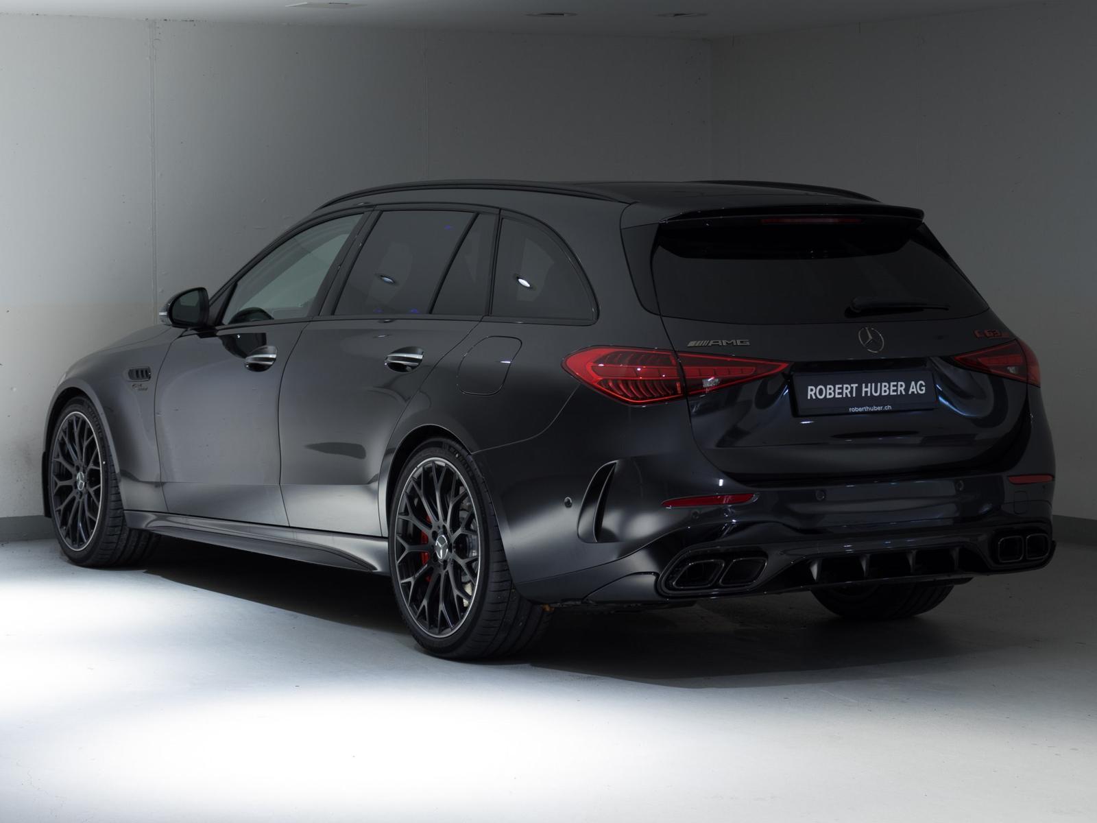MERCEDES-BENZ C 63 AMG S E Performance 4MATIC T-Modell-image-3