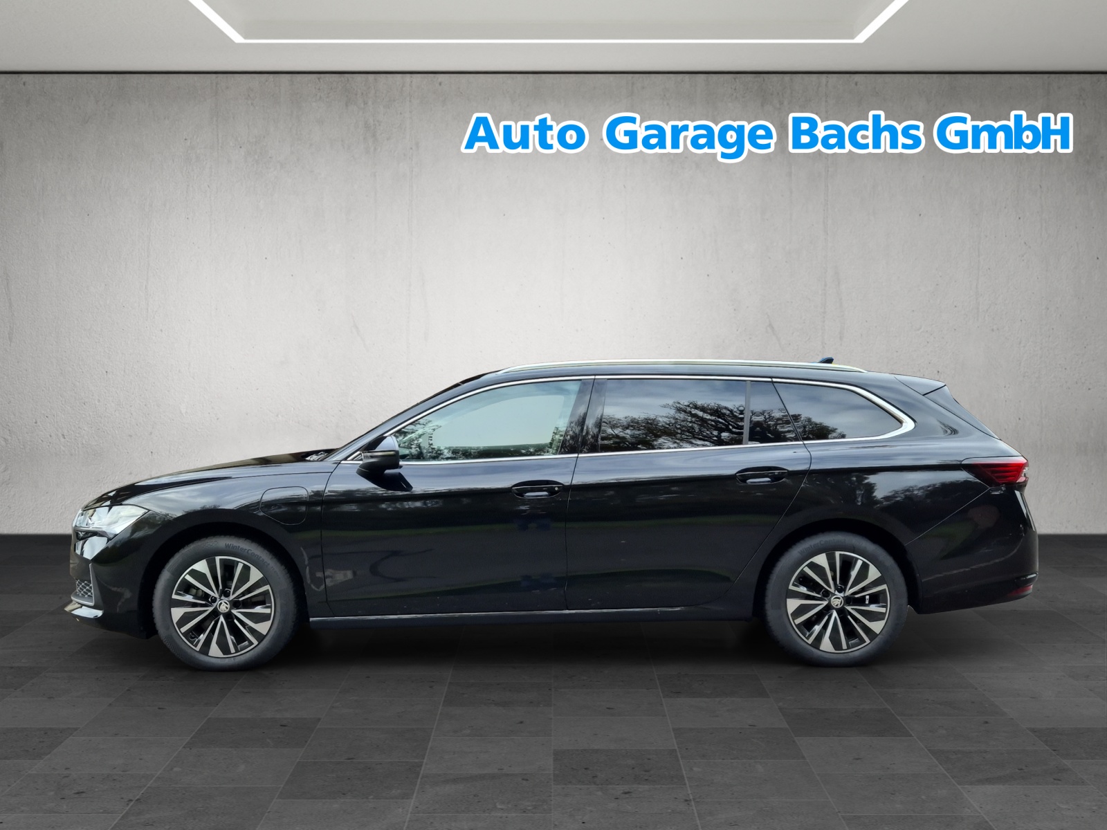 SKODA Superb Combi 1.5 TSI PHEV Selection DSG*Anhängerkupplung*Head Up-Display*-image-3