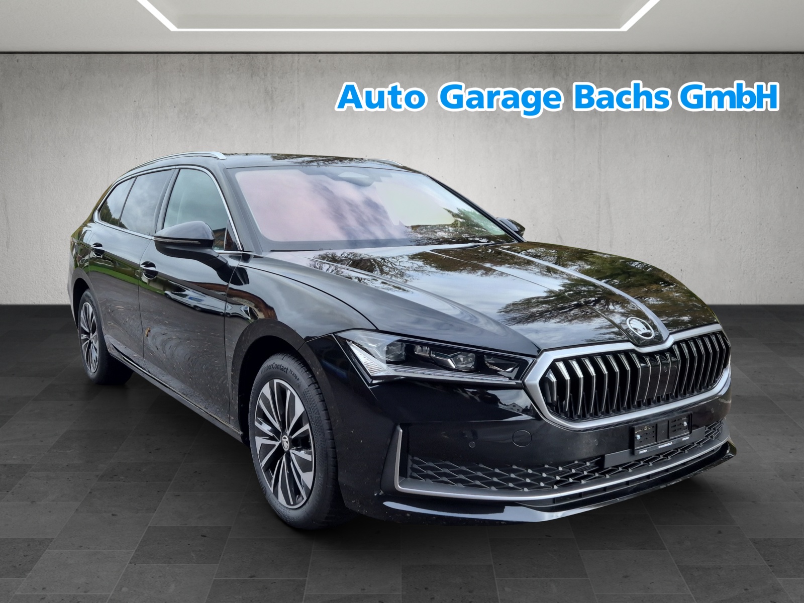 SKODA Superb Combi 1.5 TSI PHEV Selection DSG*Anhängerkupplung*Head Up-Display*-image-0