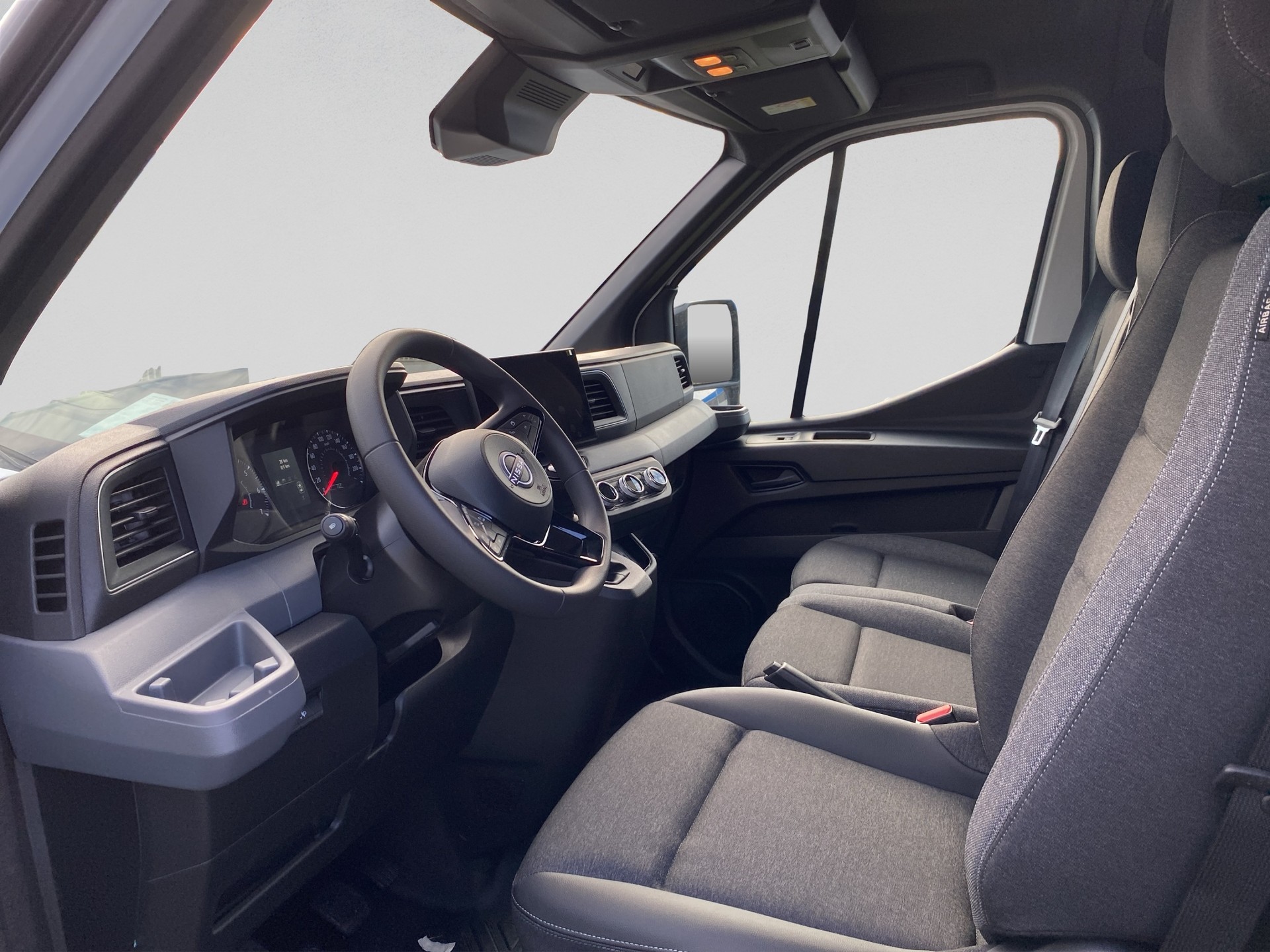 NISSAN Interstar dCi 150 3.5 L2H2 Acenta-image-2