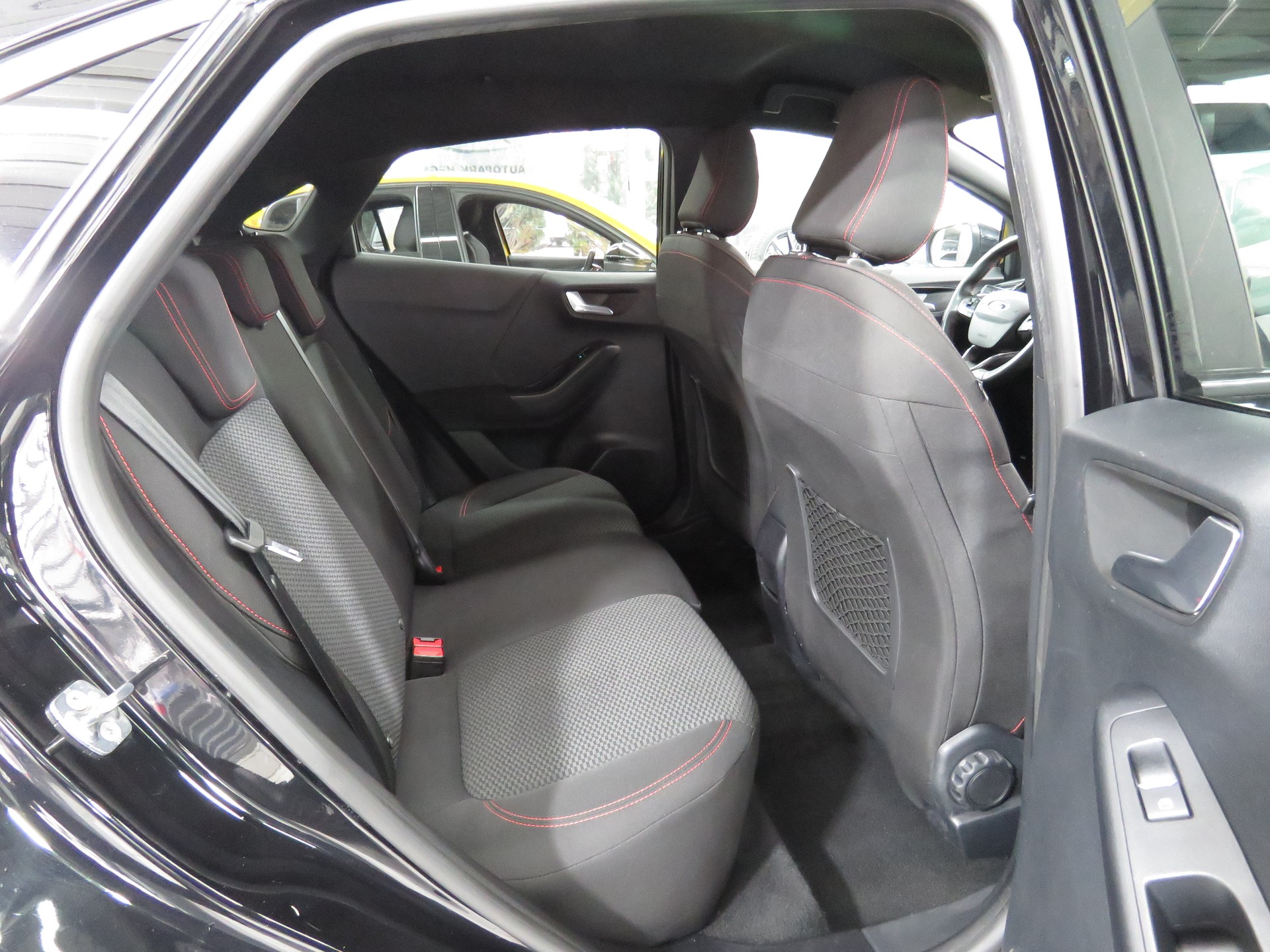 FORD Puma 1.0 MHEV ST-Line Automat-image-12