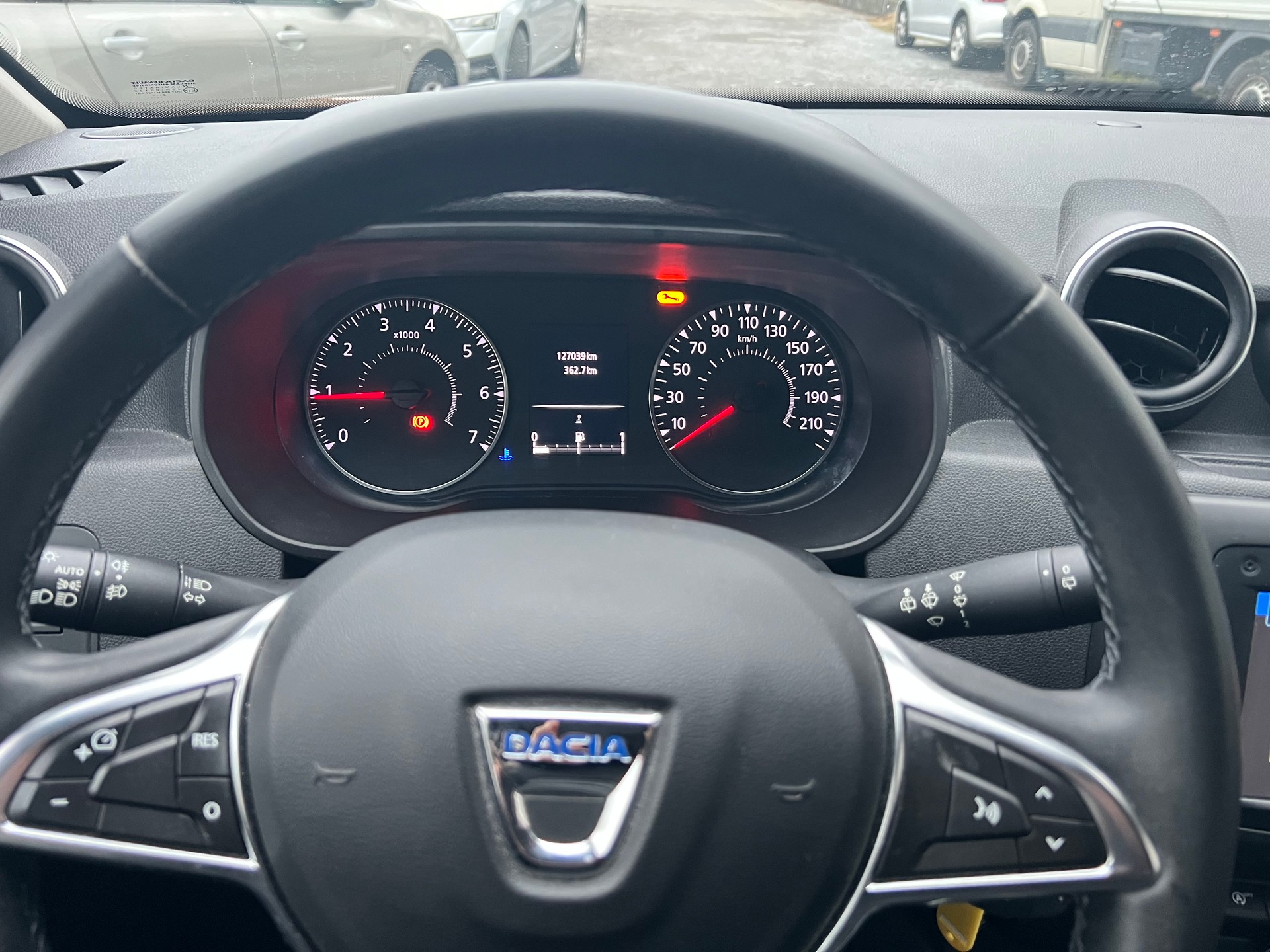 DACIA DUSTER-image-9