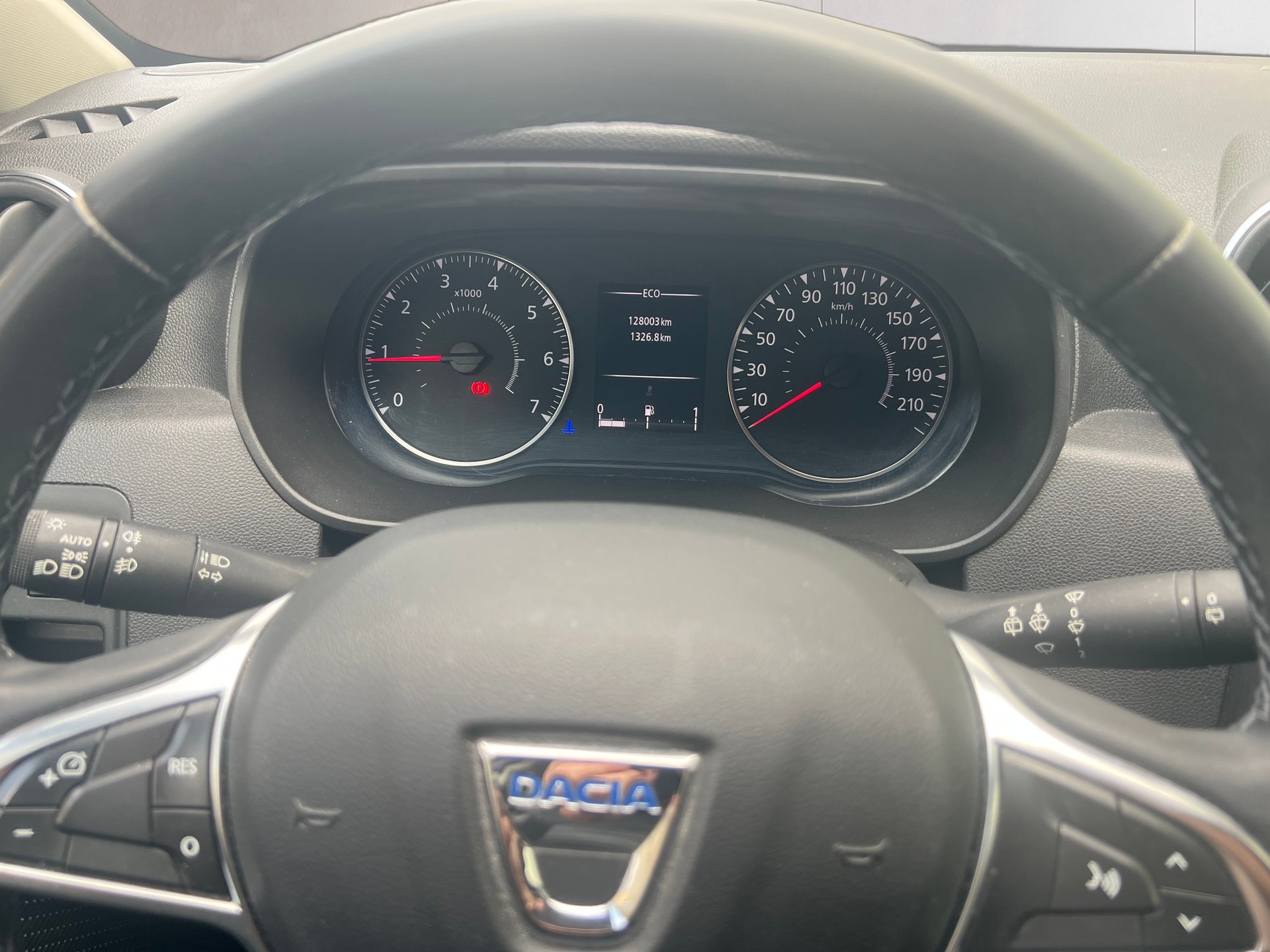DACIA DUSTER-image-9