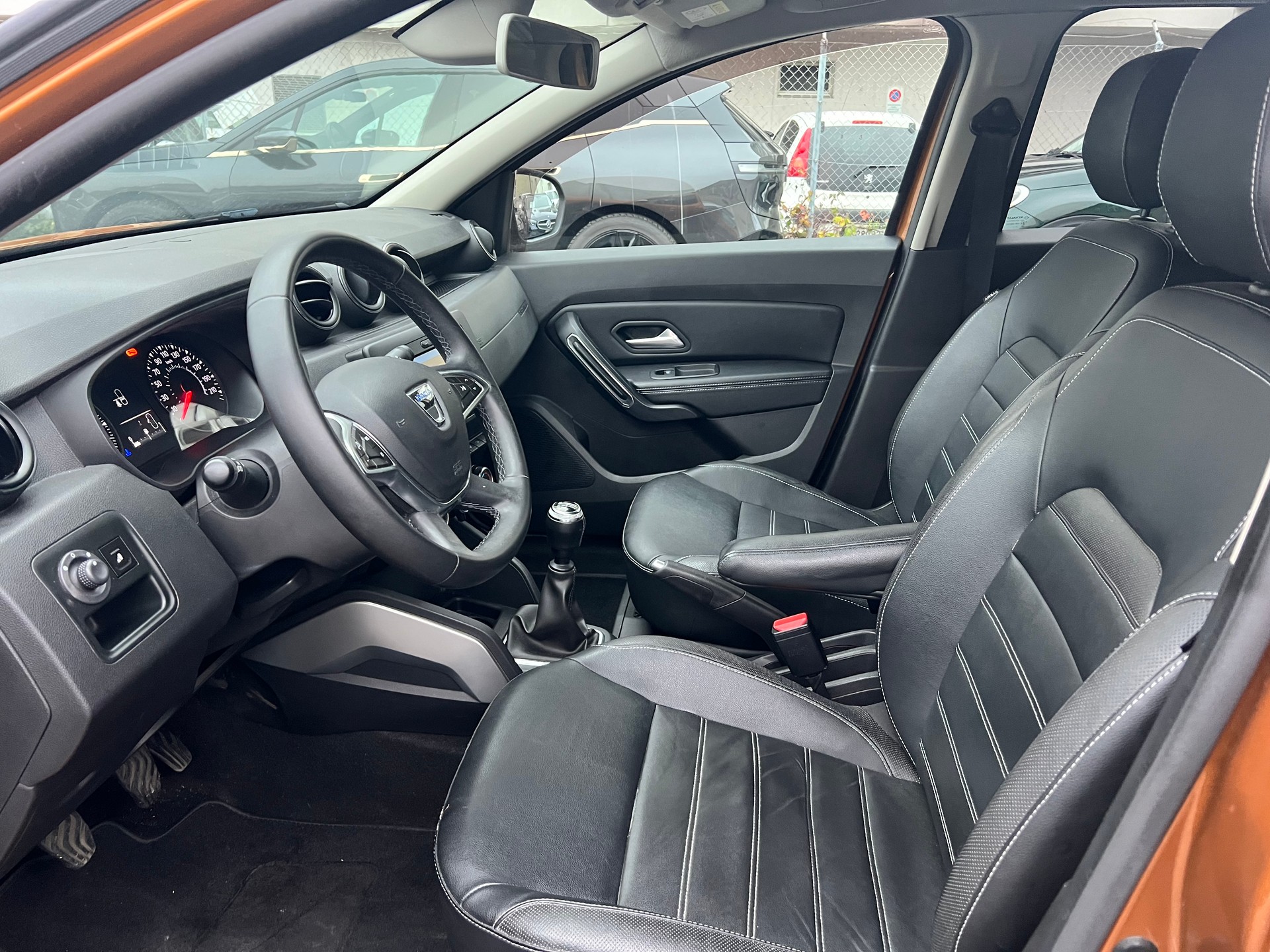 DACIA DUSTER-image-11