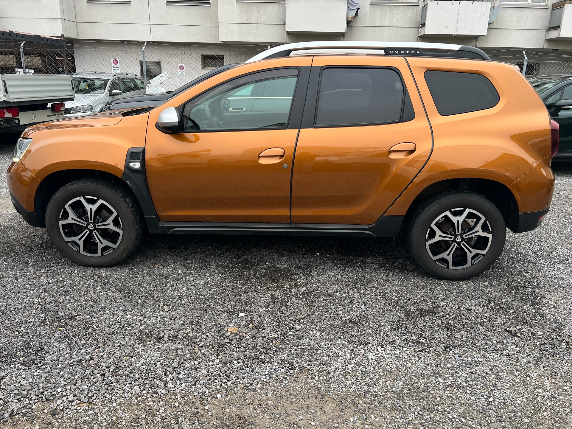DACIA DUSTER-image-6