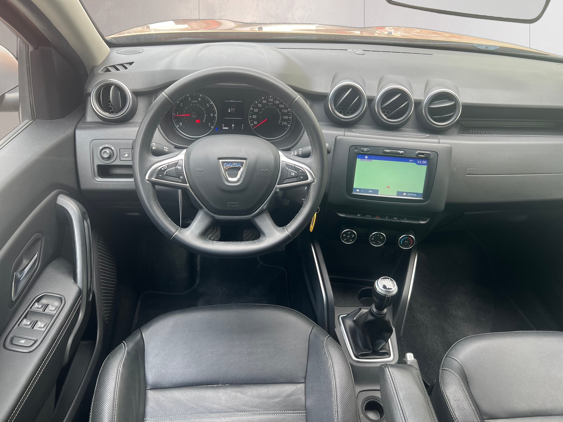 DACIA DUSTER-image-8