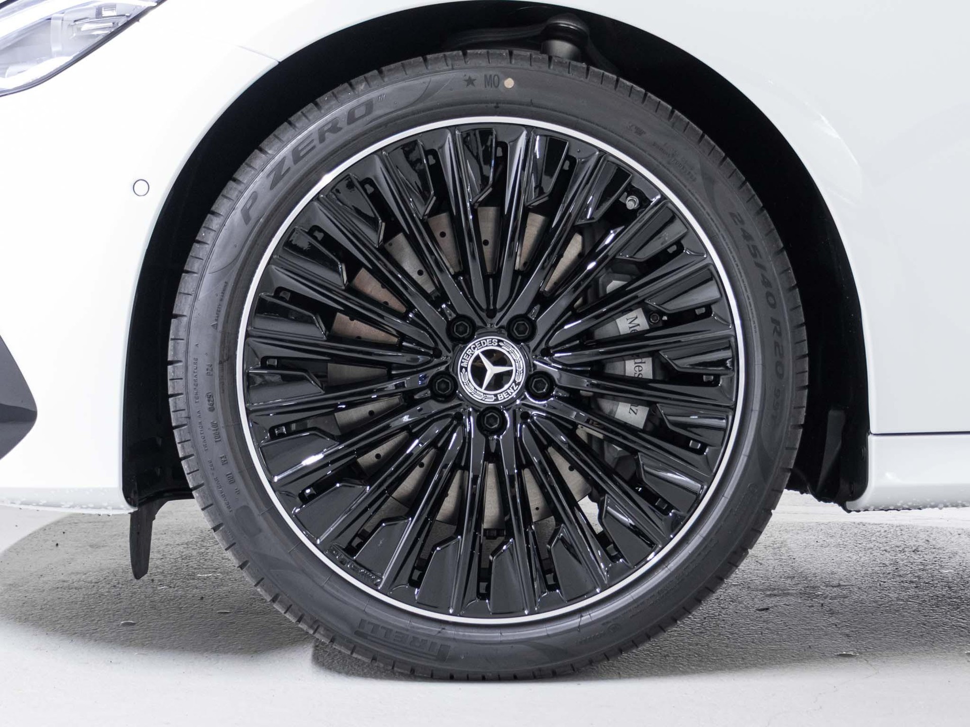 MERCEDES-BENZ E 220 d 4MATIC T-Modell-image-14