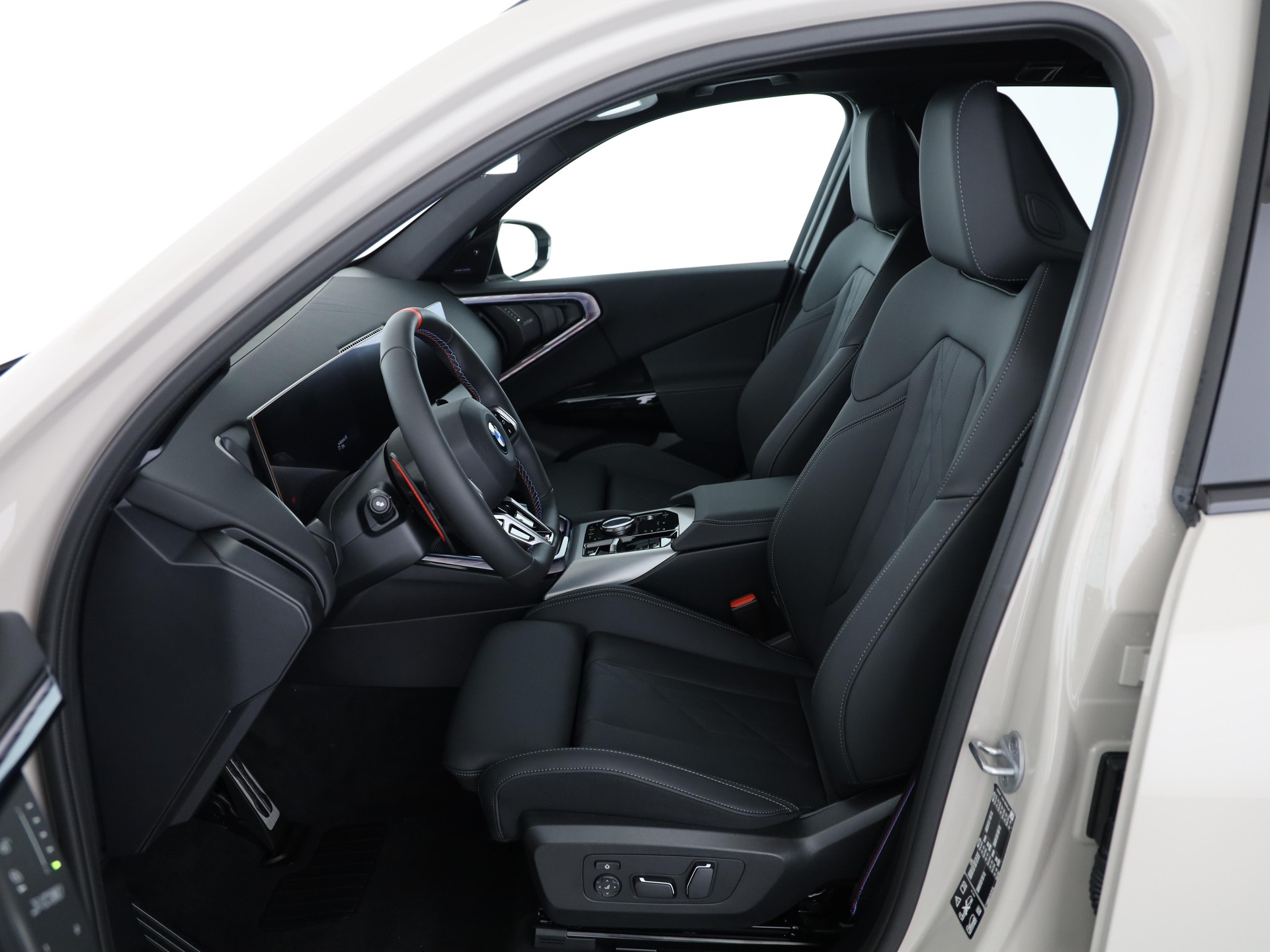 BMW X3 M50i-image-3